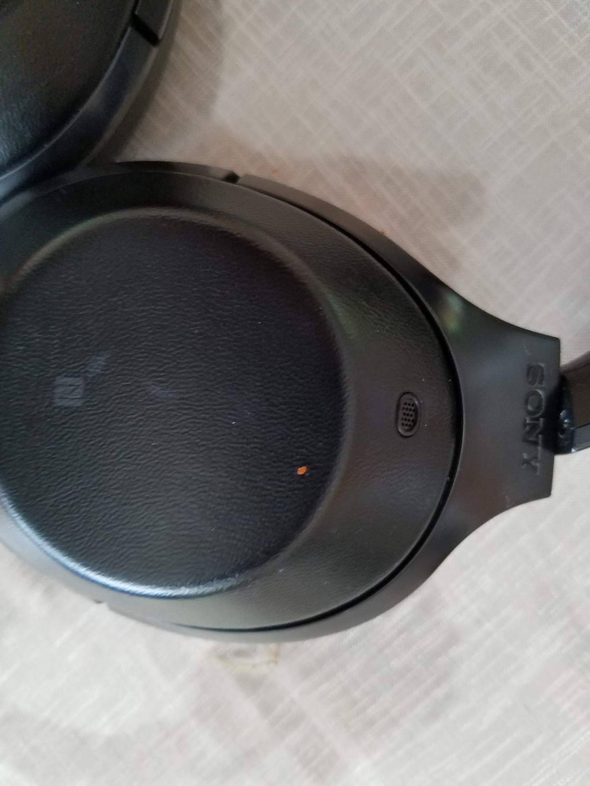Sony MDR-1000X Bluetooth Over-Ear Headband Headphones Black Case Cable