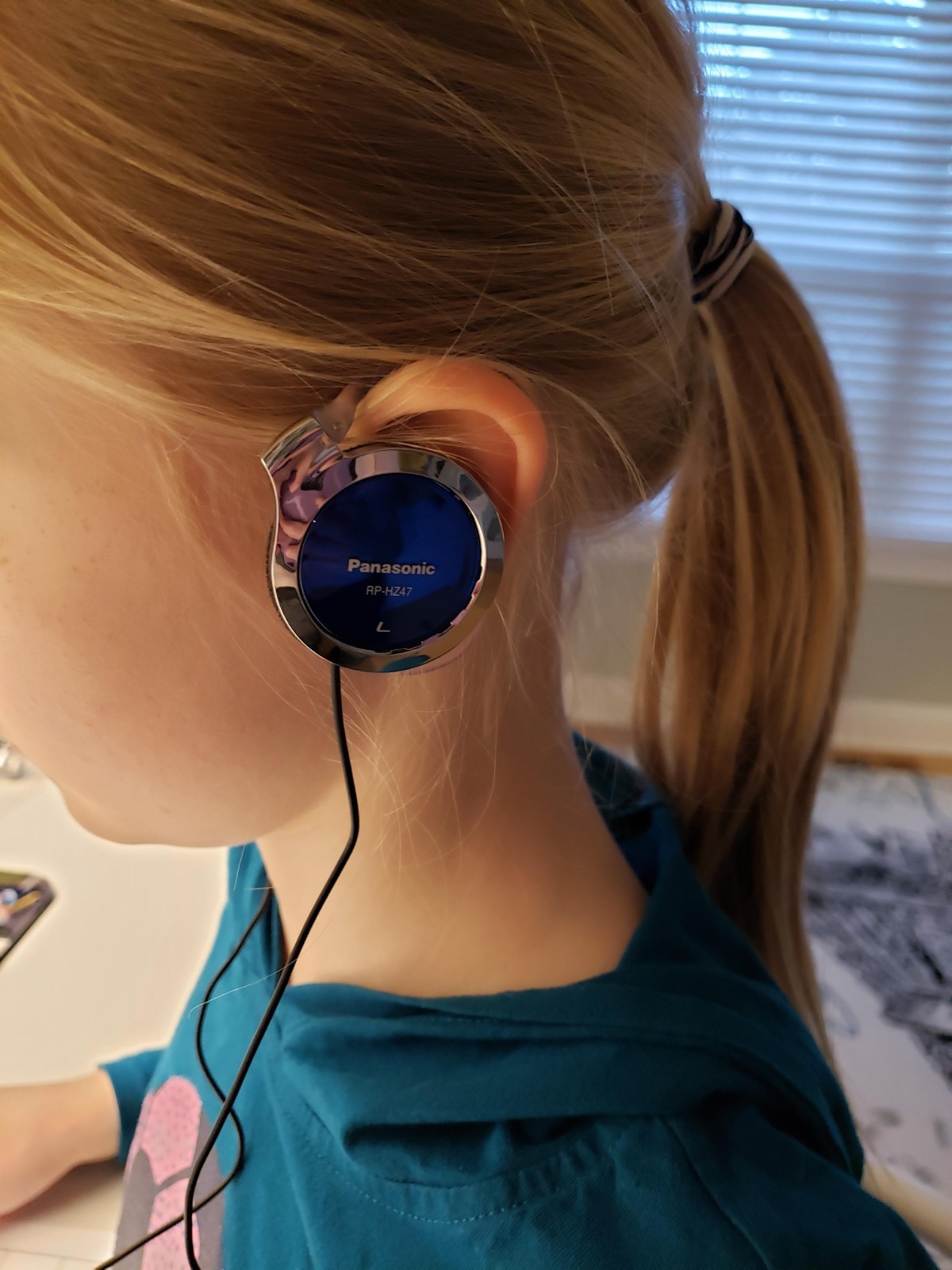 Panasonic Clip Headphone Red RP-HZ47-R [ Silver,Blue,White,Black]