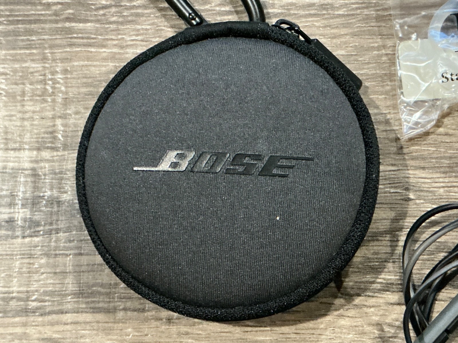 Bose SoundSport Wired In-Ear Headphones (Charcoal/Black with a standard 3.5mm)