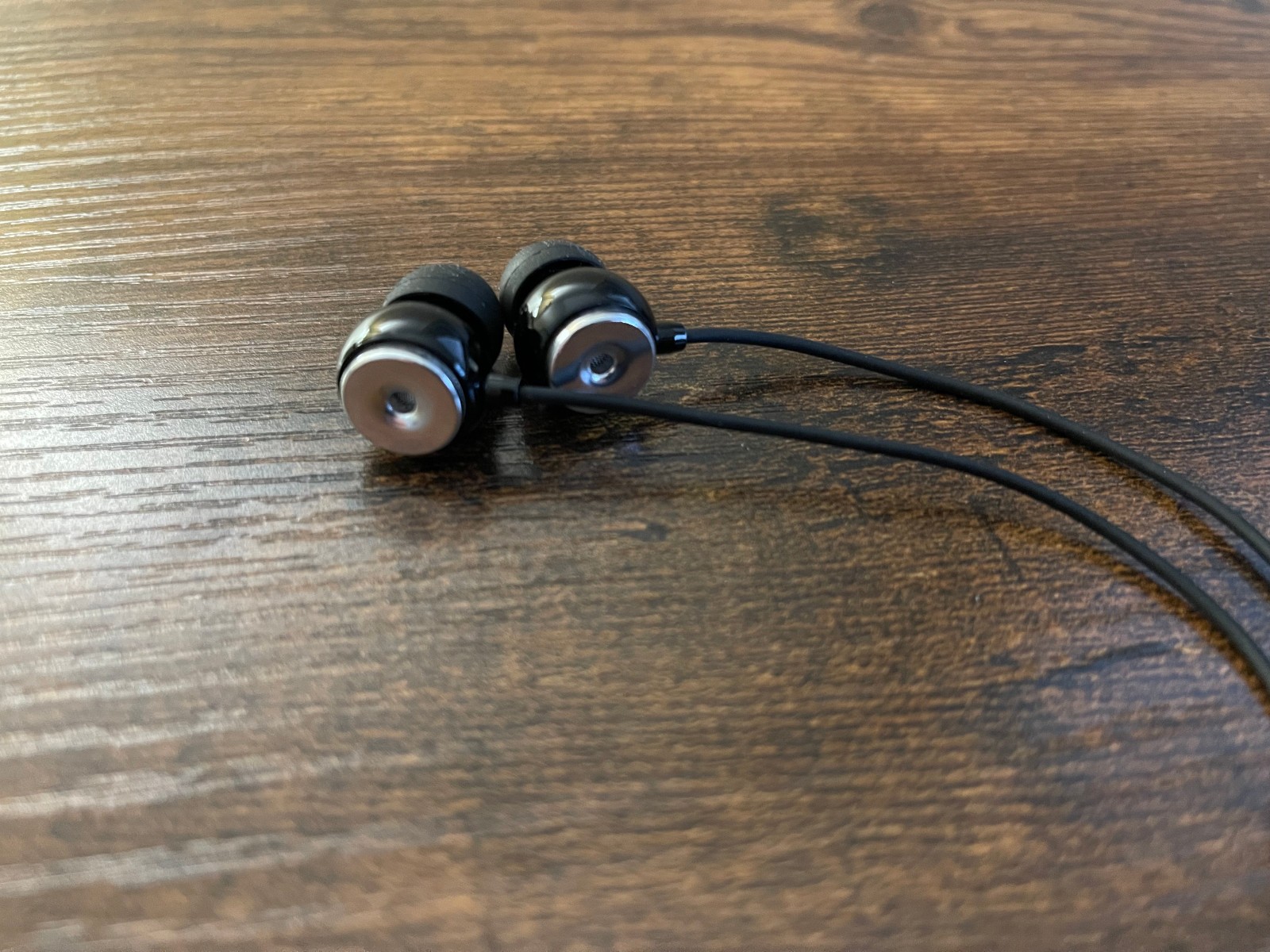 Unbranded Black and Silver In-Ear Earbud Headphones with USB-C Port