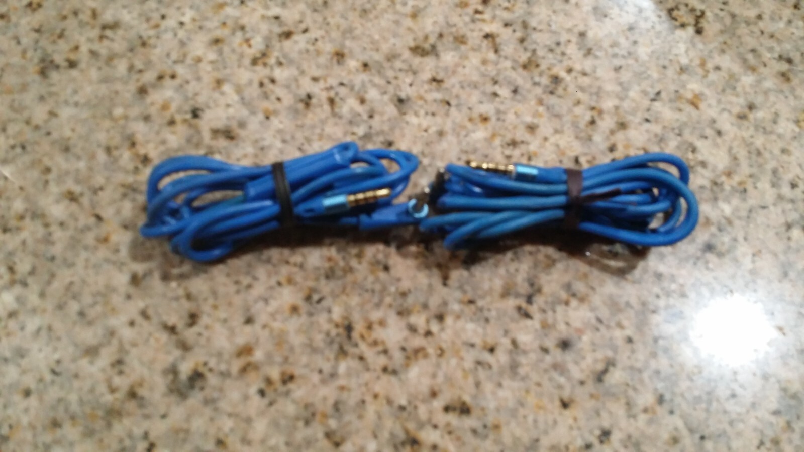 Lot of 2 Beats Audio talk control cable Beats by Dr. Dre Blue