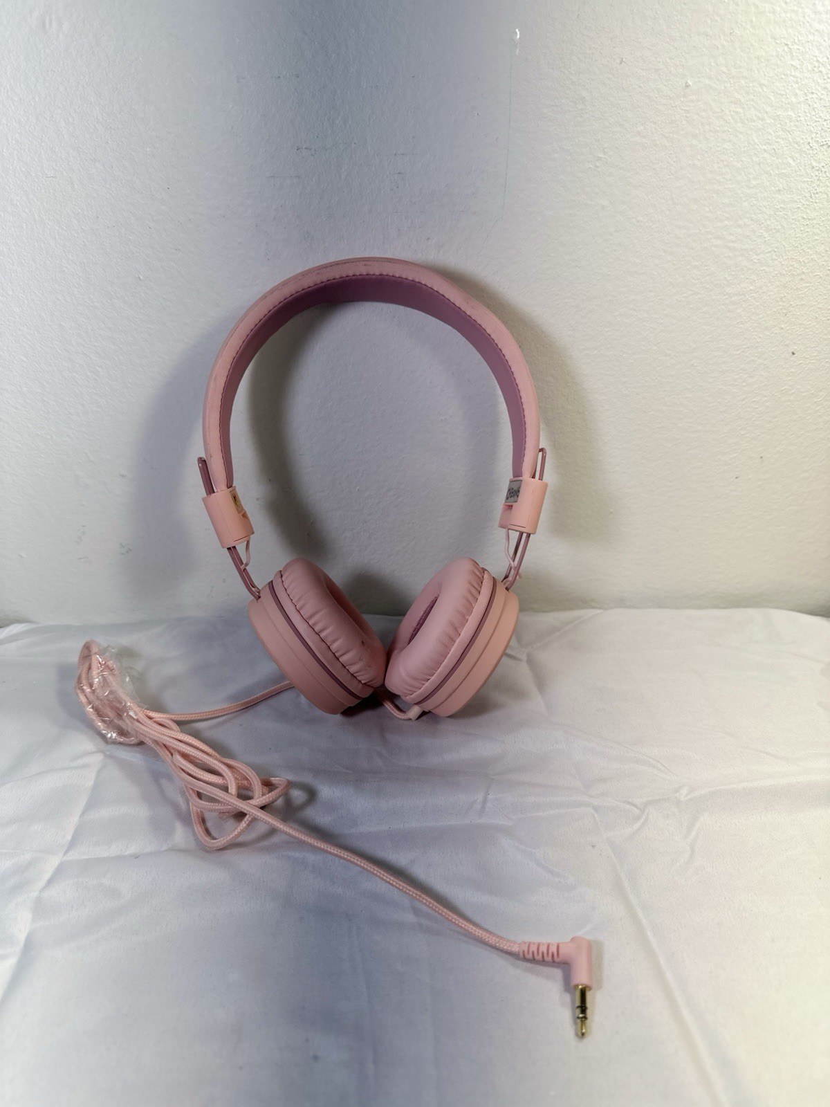 Pink Kids Wired Headphones Rhinestone Decor 3.5mm Audio Jack
