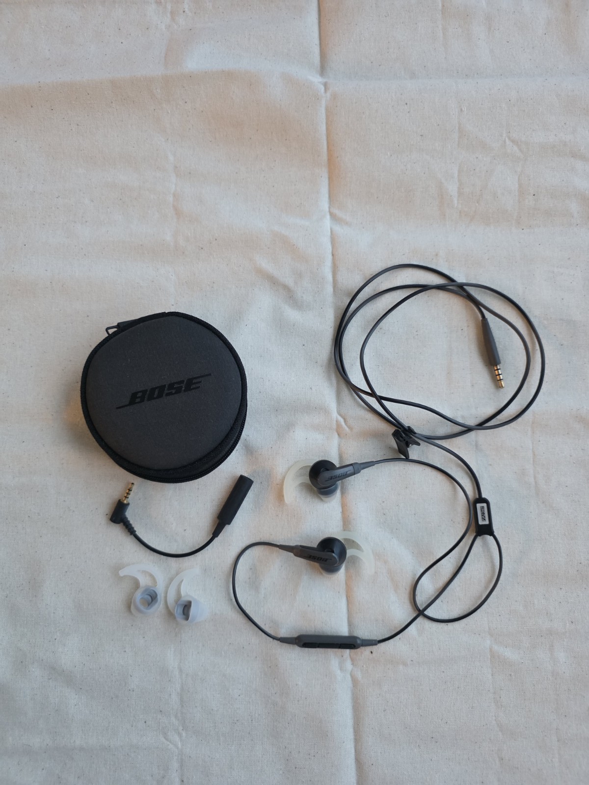 Bose SoundSport In-ear Wired Headphones – Charcoal Black For Android 741776-0070