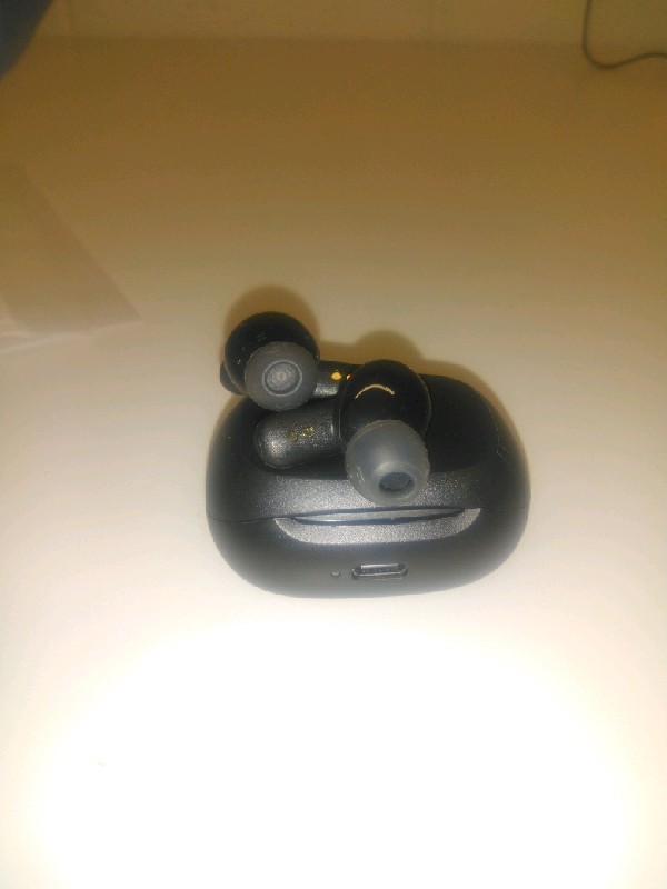 Skullcandy Smokin’ Buds Wireless Earbuds Black Noise Isolating Sweat Resistant