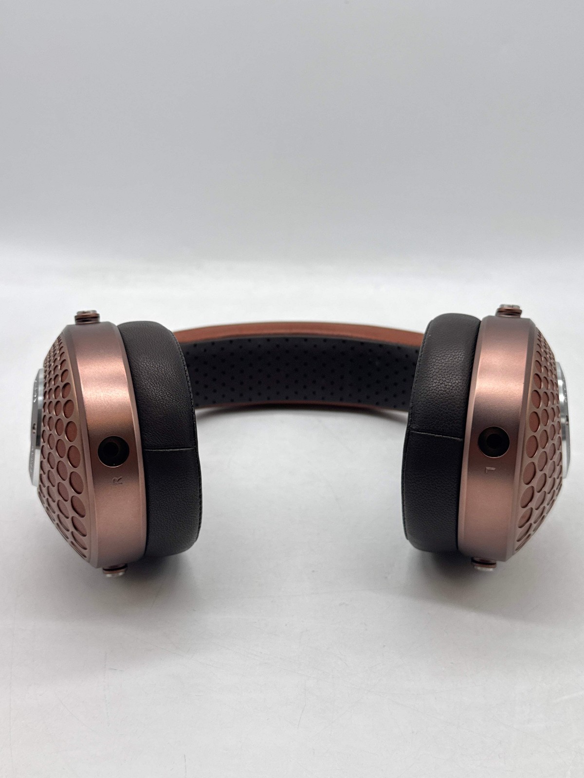 Focal Stellia High-Fidelity Closed-Back Circum-Aural Headphones Cognac