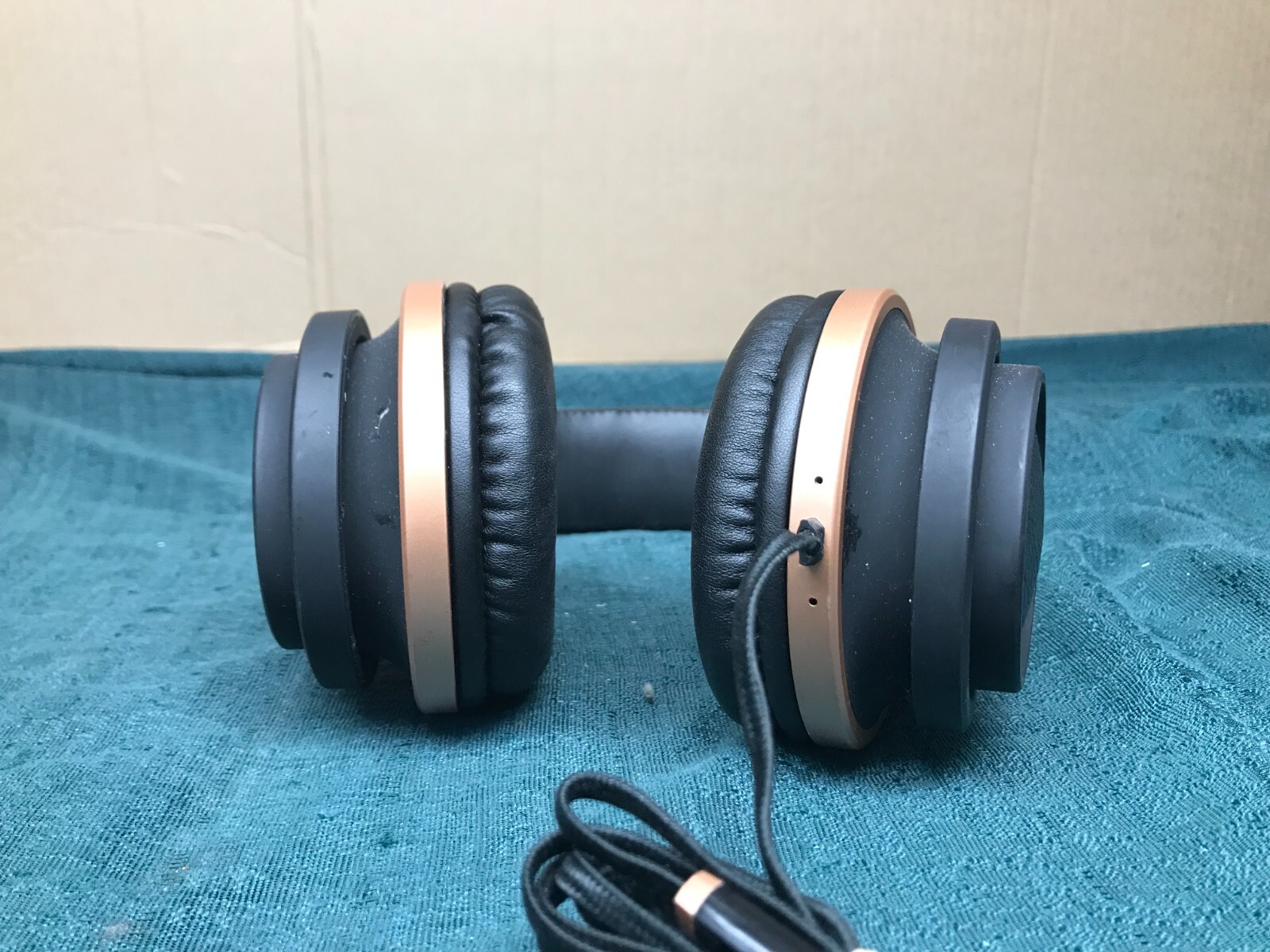 Headphones – Double – Headband – 3.5mm Jack – Ear Cup – Black/Brown – Tested