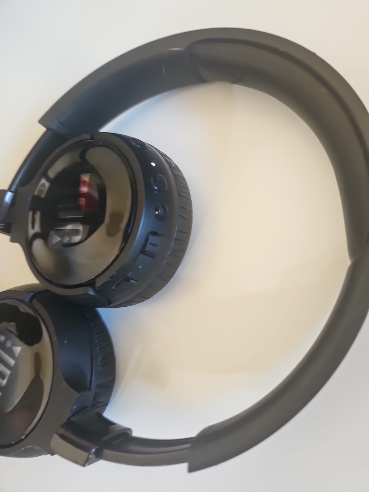 JBL Tune 510BT, Wireless on-ear headphones