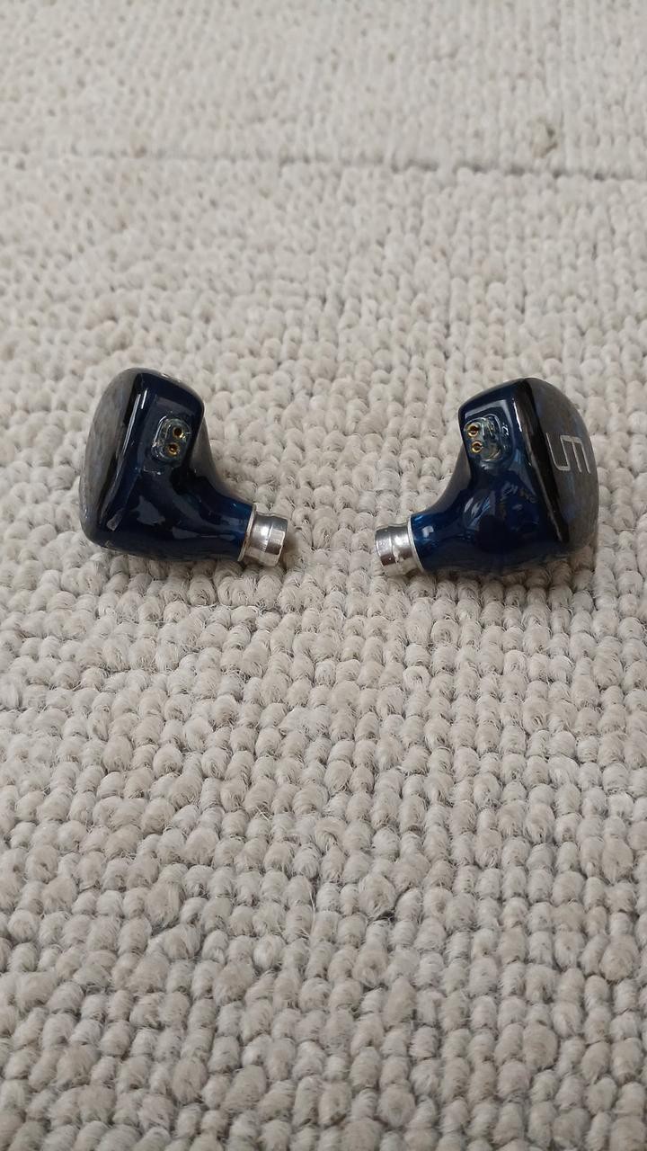 Unique Melody Mini MEST UNM-8862 Earphones 20Hz–20kHz from Japan