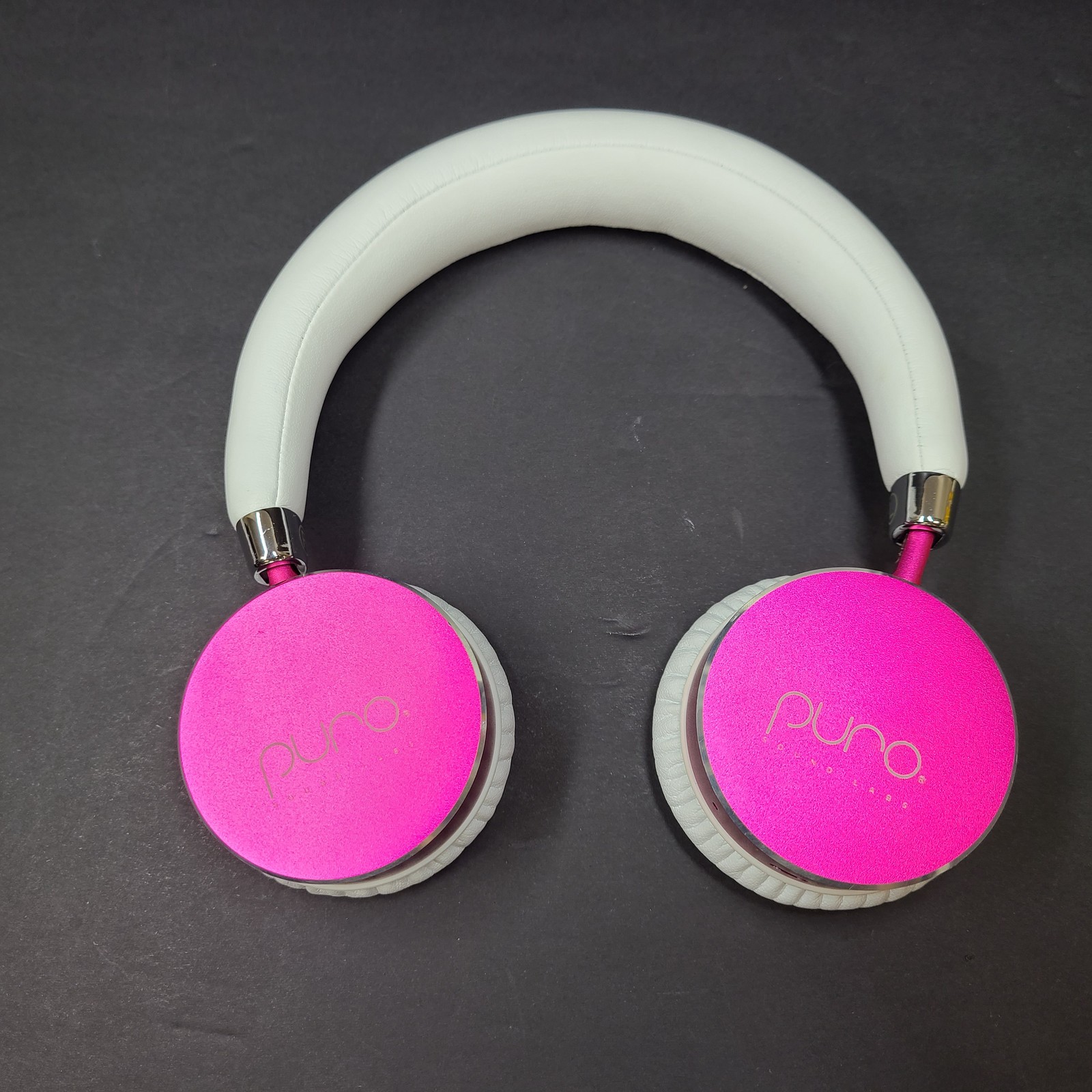 Puro Sound Labs BT2200 Bluetooth Wireless Headphones – White/Pink Grade A