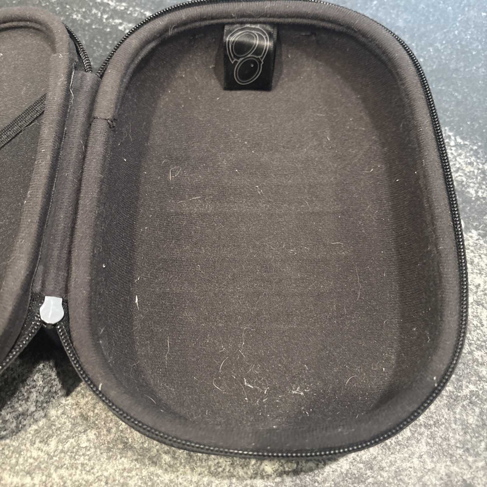 Bose QuietComfort Noise Cancelling Headphones Replacement Case. Read