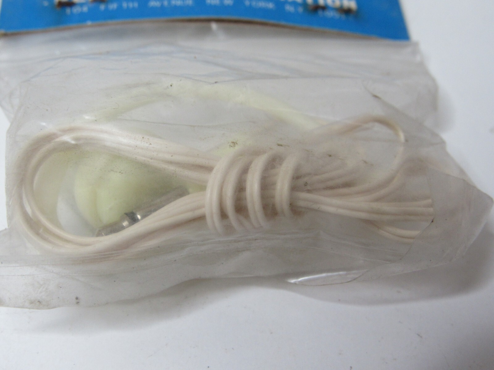 Vintage Fen Tone Fentone Ear 8 Ohm With Miniature Plug #US28