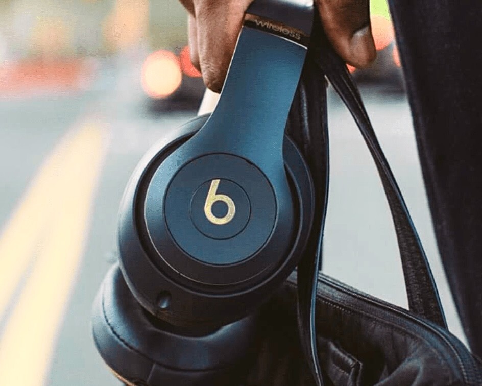 Beats Studio3 The beats Skyline Decade Collection Wireless Over-Ear Headphones