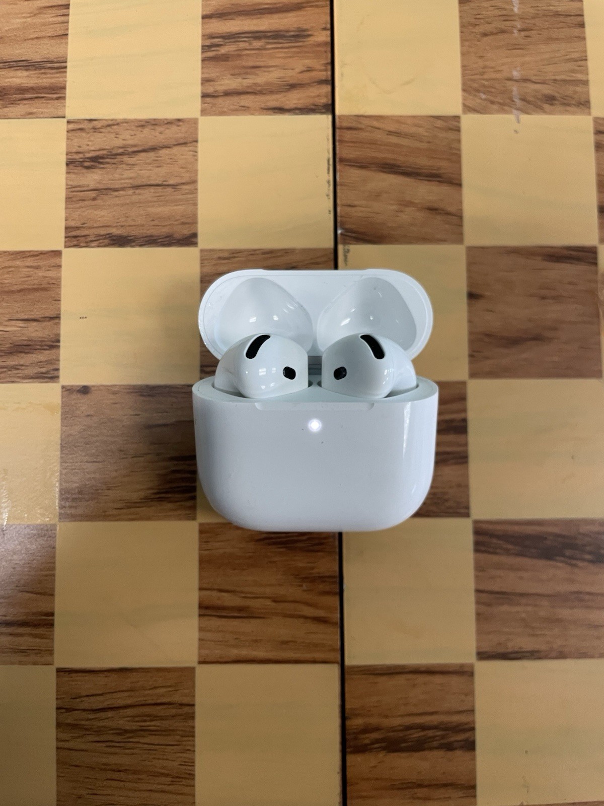 Apple AirPods 4 White Wireless In-Ear Earbuds.