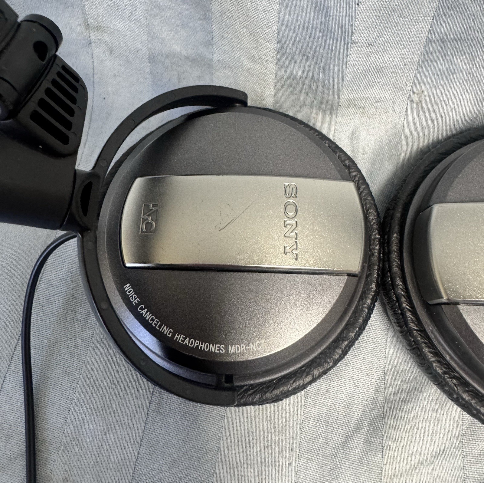 SONY MDR-NC7 Black Folding Noise Canceling On-Ear Headphones. 3.5mm. Tested
