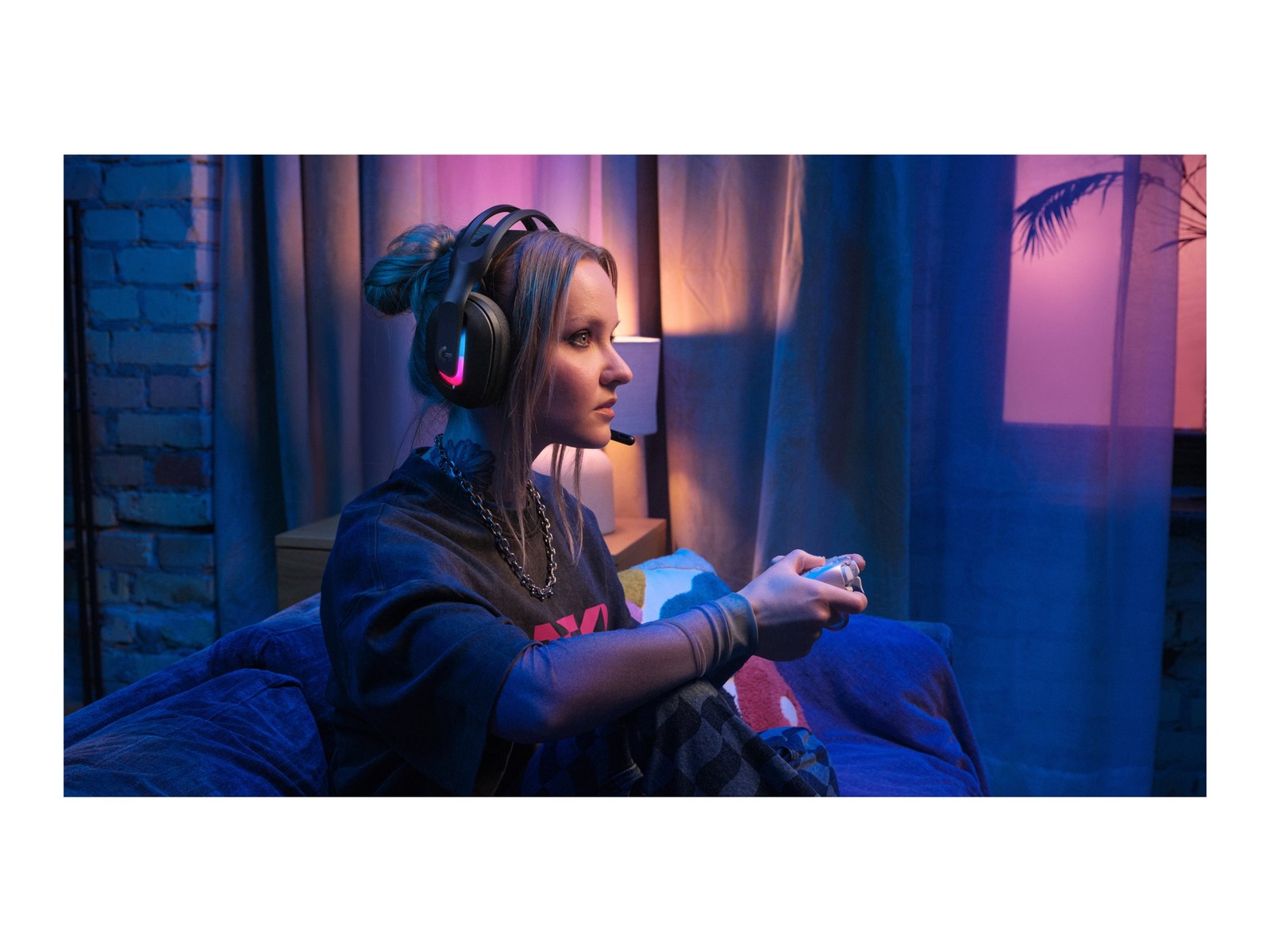 Logitech g Astro A20 X Wired & Wireless 20 Headphones 20KHz 939-002247