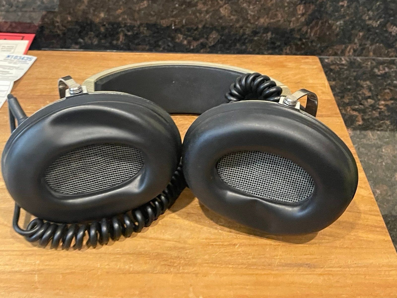 Vintage Koss Pro-4AA (1974) – lProvenance Set