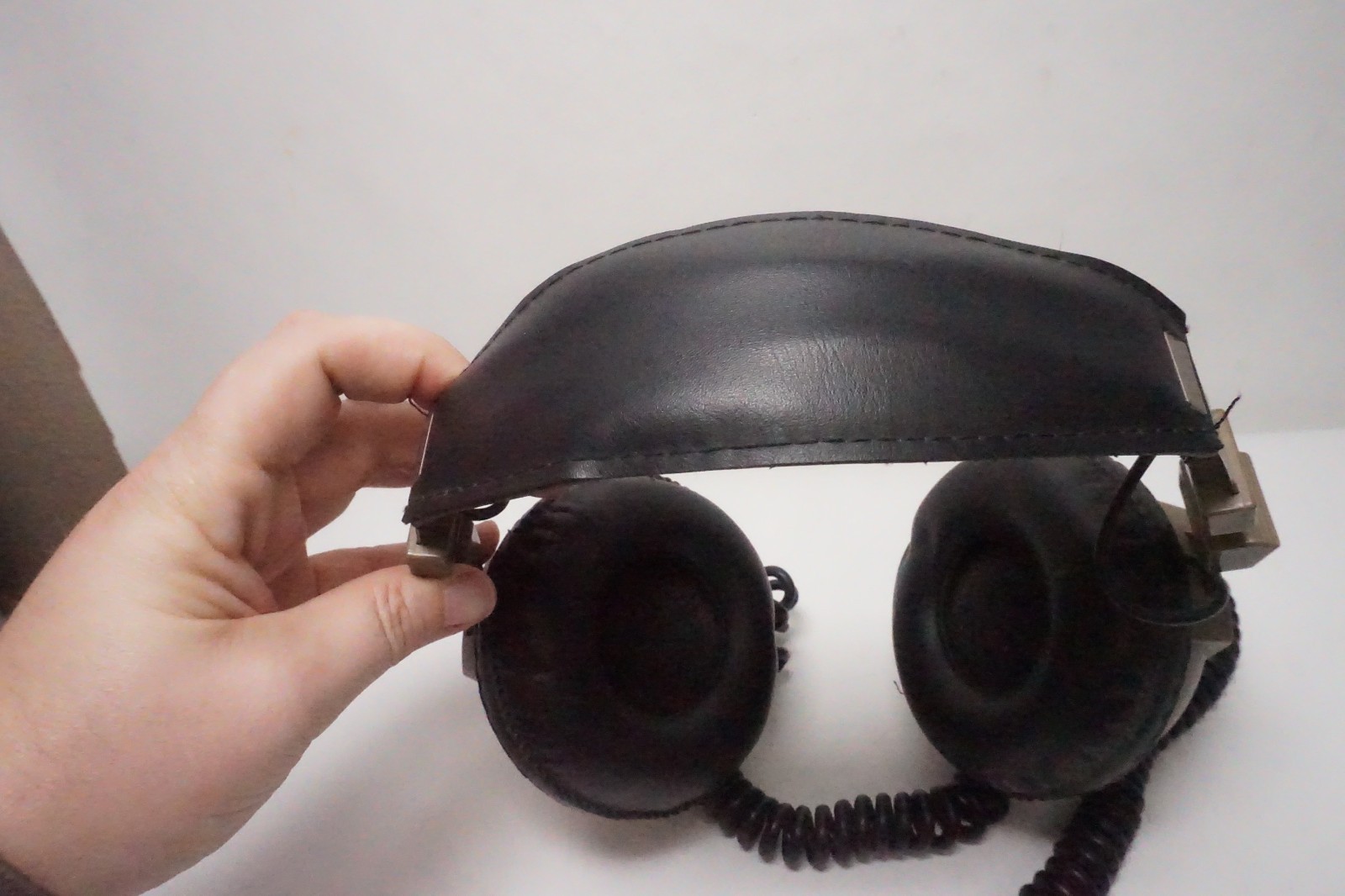 Vintage Realistic Nova 40 Wired Over-Ear Headphones Stereo Headset Brown Black