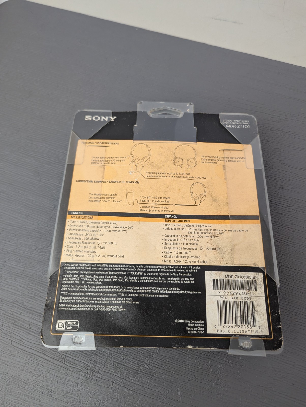 Sony Studio Monitor Headphones/ MDR-ZX100/ 2010/ New In Box