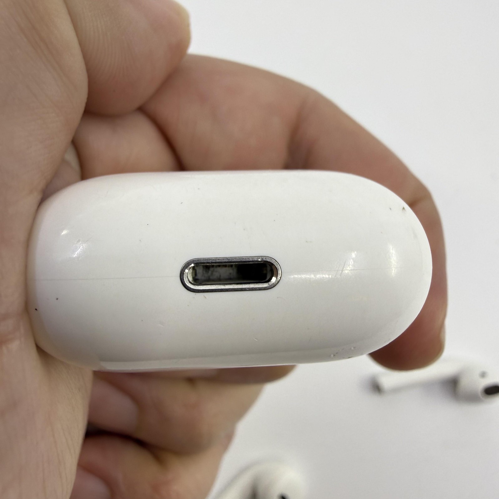 Apple AirPods A1602 EMC 2862 White Earbuds Charging Case Lightning Bluetooth*