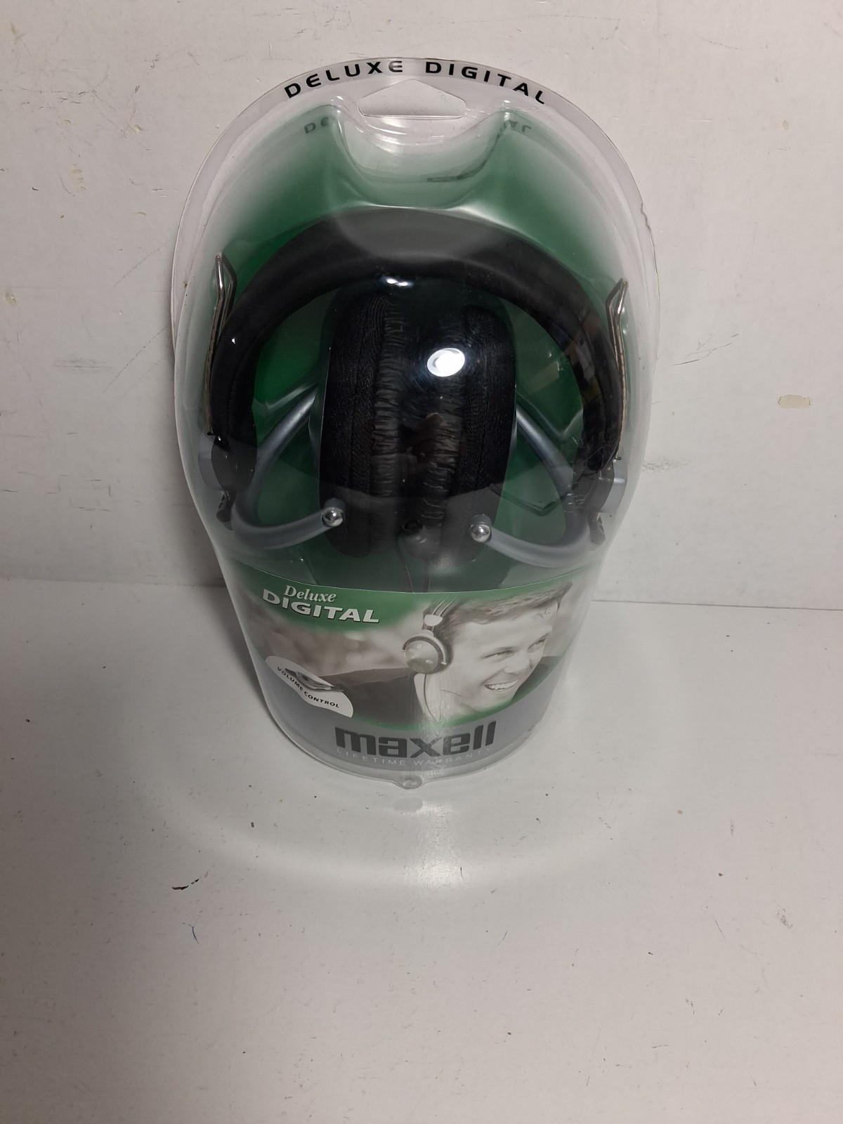 Maxell Deluxe Digital Foldable Full Cup Headphones – HP-550F – New, Sealed
