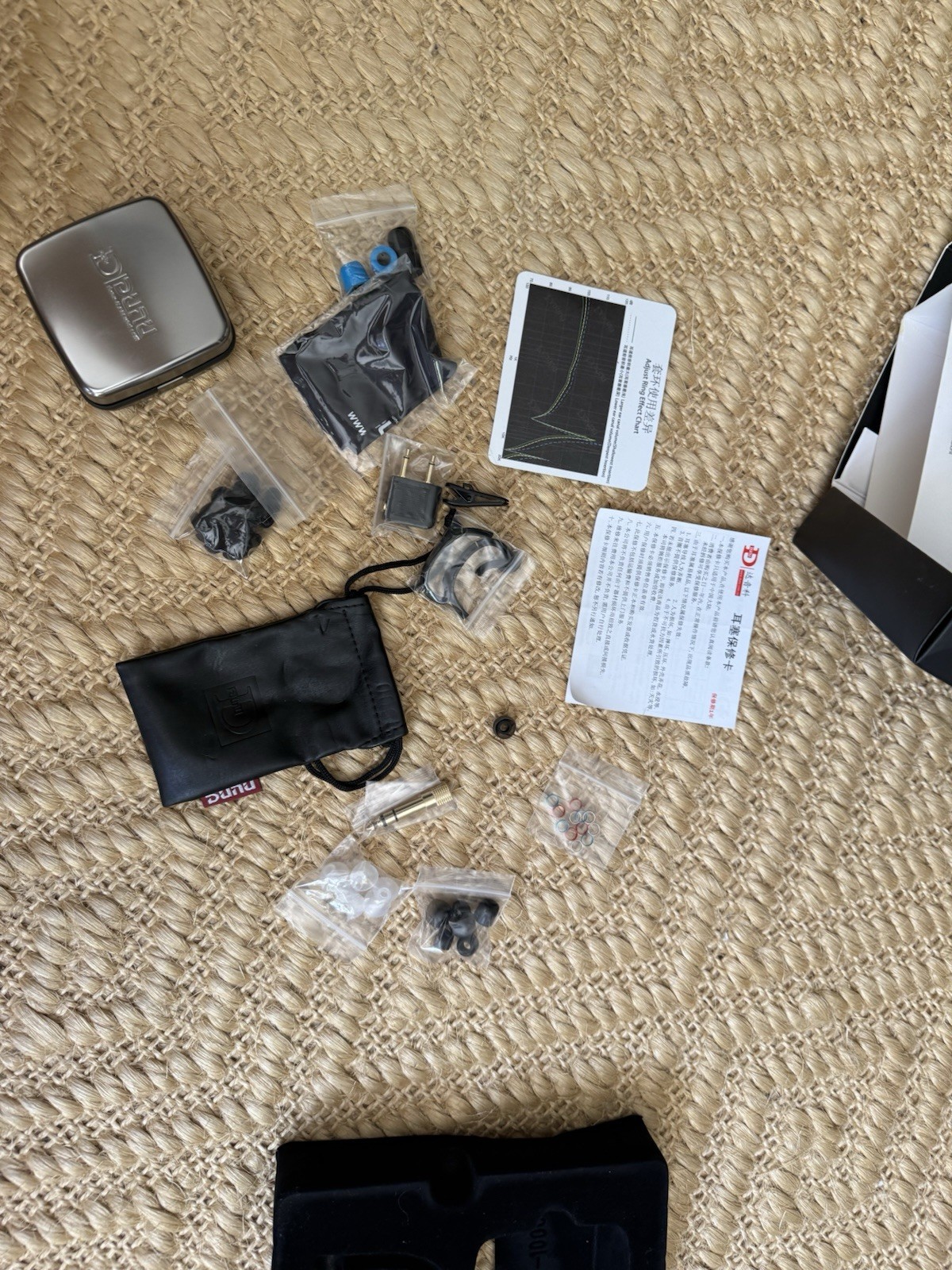 DUNU DN-1000 Hybrid earphone (twin BA + 1 dynamic drivers) by DUNU
