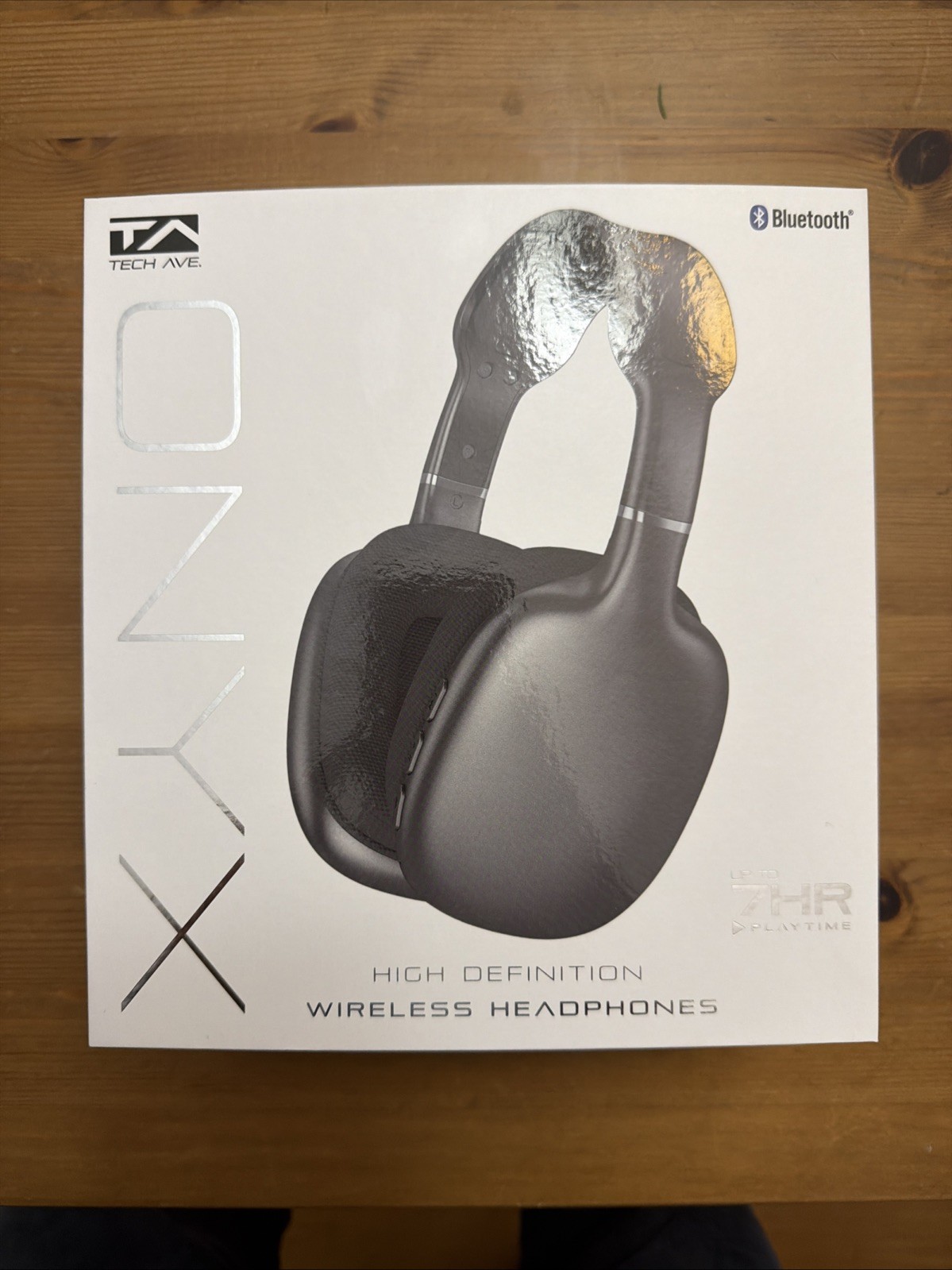 Tech Ave Onyx High Definition Wireless headphones Blue Onyx With microphone.