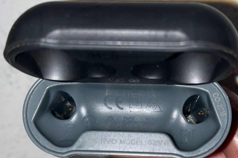 Skullcandy INDY EVO True Wireless Bluetooth Earbuds S2IVW Gray FREE SHIPPING EUC
