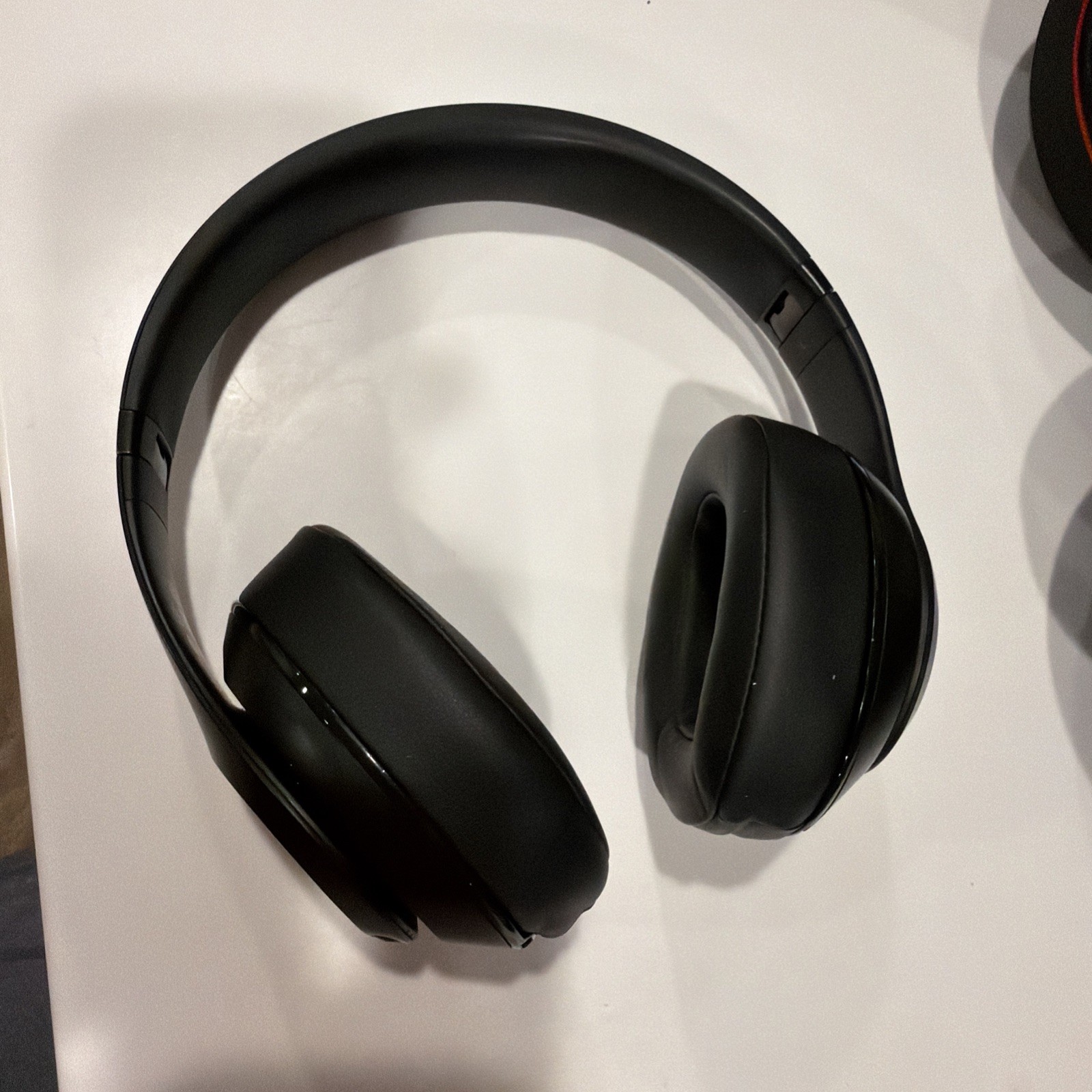 Beats by Dr. Dre Studio3 Over the Ear Wireless Headphones – Black