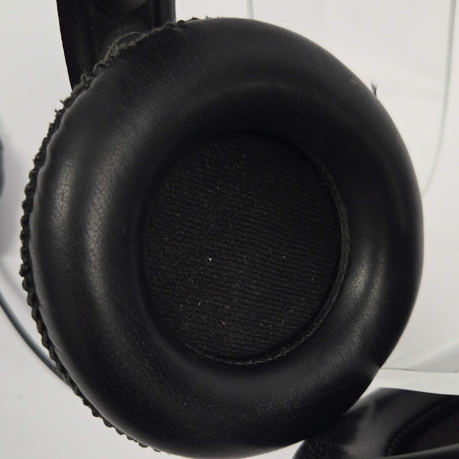 AKG K240 Professional Studio Headphone Black/Gold 2058X00130