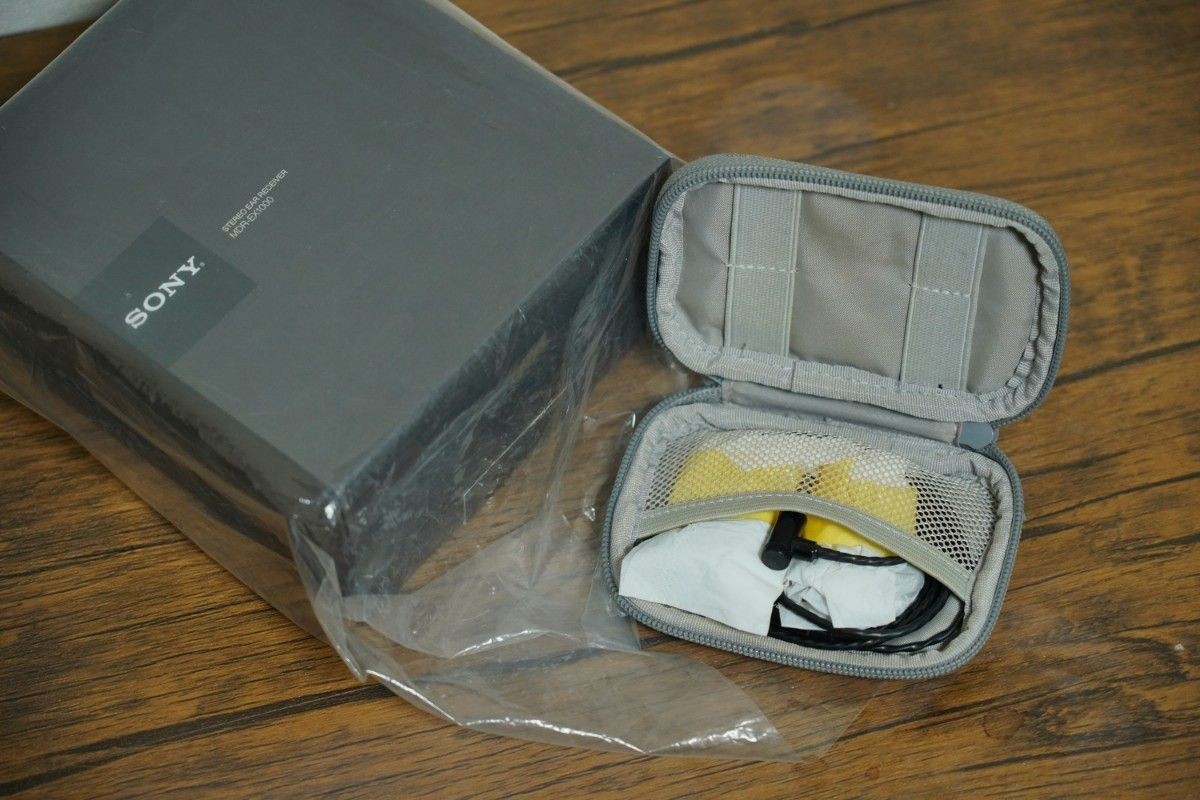 Sony MDR-EX1000 In-Ear Monitor Earphones 4.4mm Balanced Cable Box Accessories