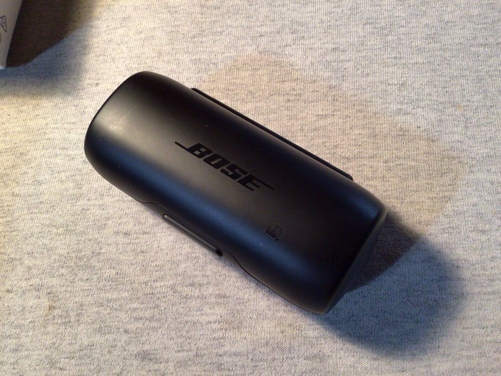 Bose Soundsport Free Wireless Earbuds 774373-0010 Box And Papers No Charge Cord