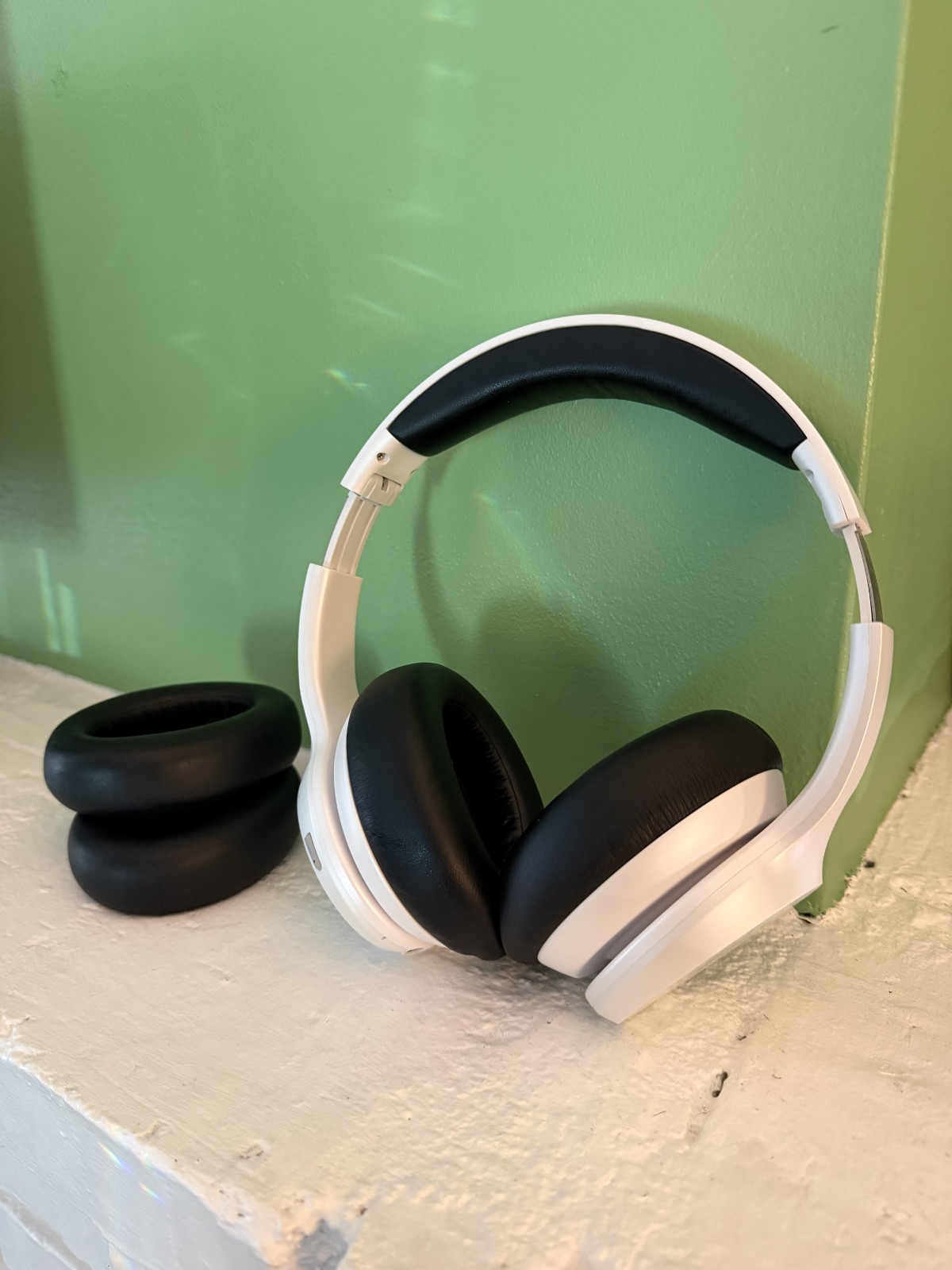 Headphone Raycon The Fitness Bluetooth Over-Ear Headphones