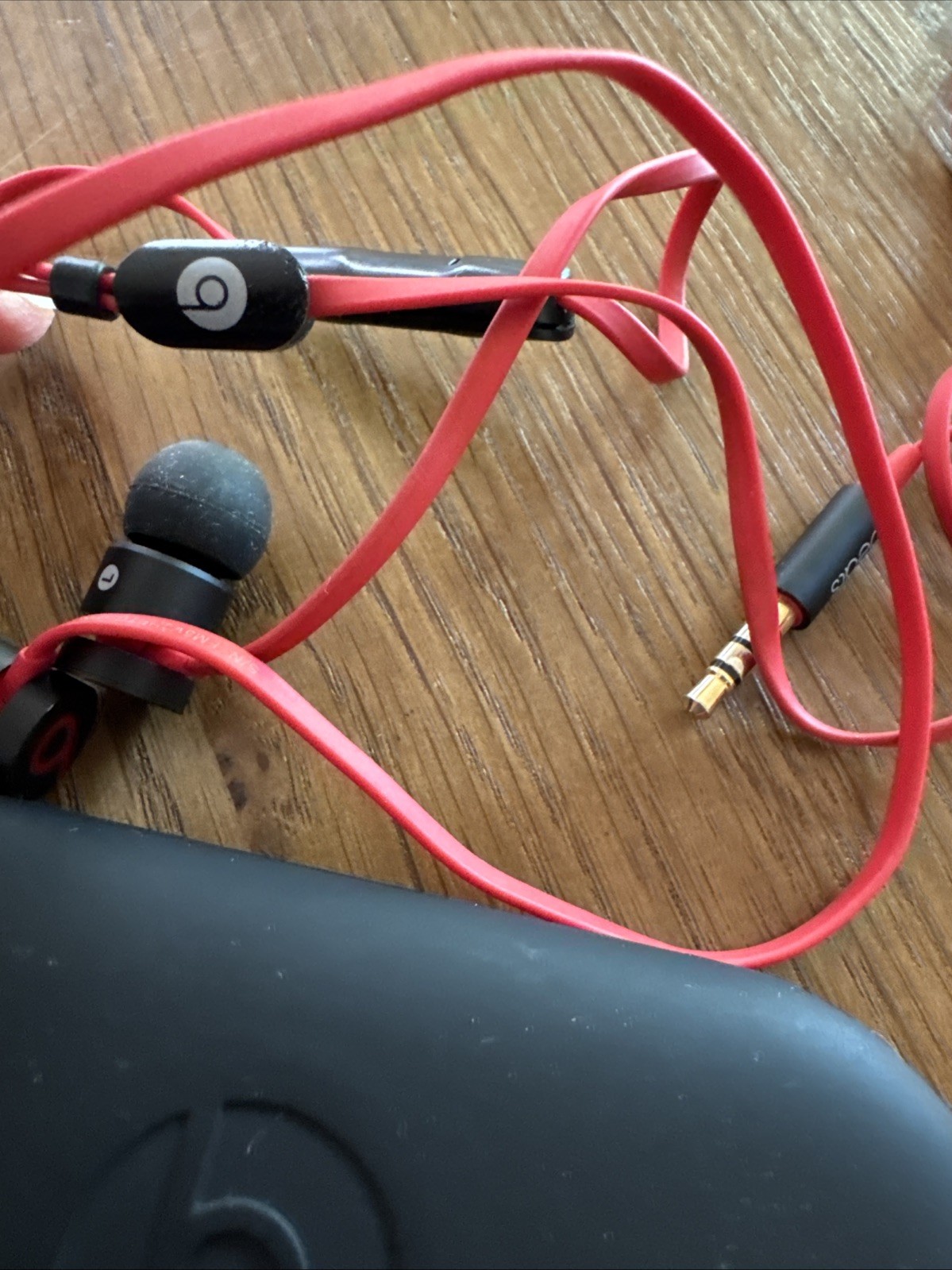 Beats by Dr. Dre urBeats In-Ear Headphones – Red/black ✅️