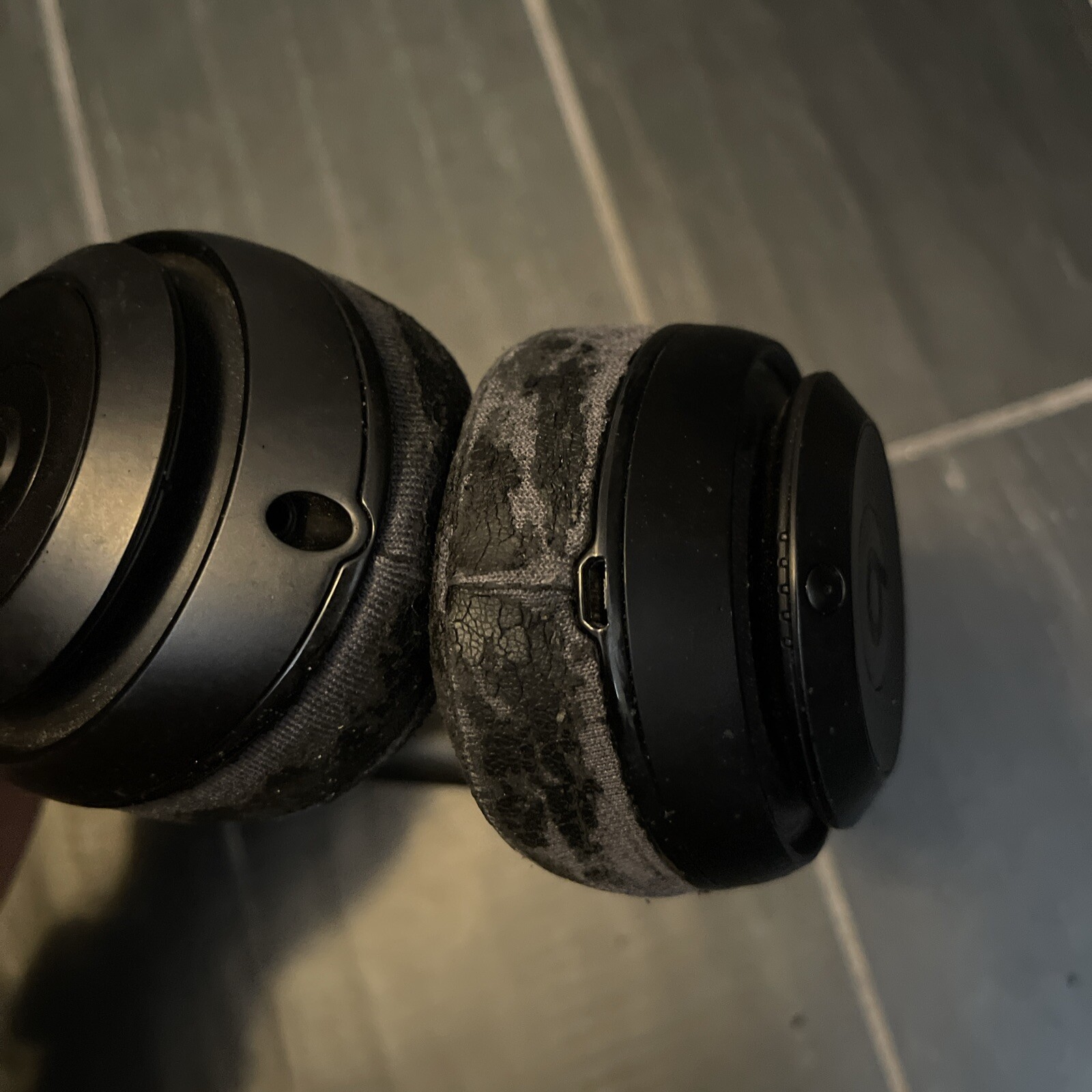 Beats by Dr. Dre Studio 2.0 Wireless Over the Ear Headphones No Power