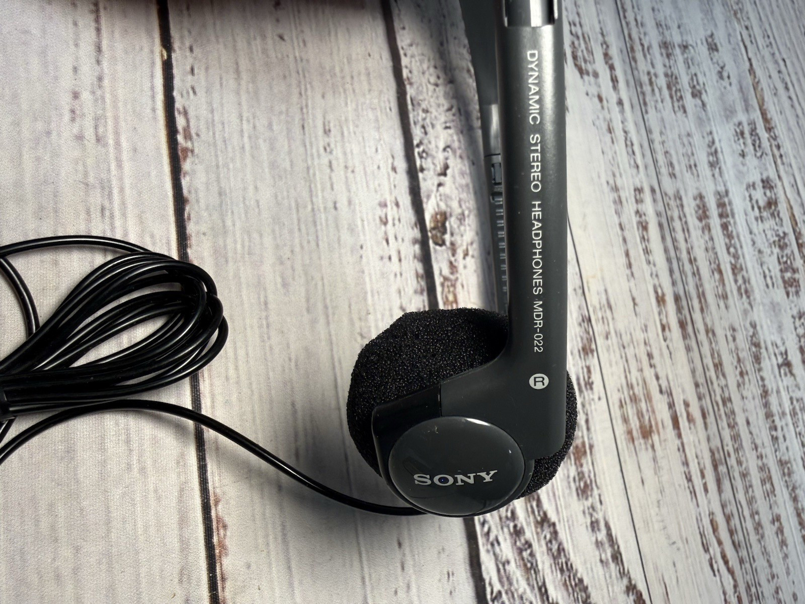 Sony MDR-022 Adjustable Wired Headphones w/3.5mm Minijack – Tested and Working!
