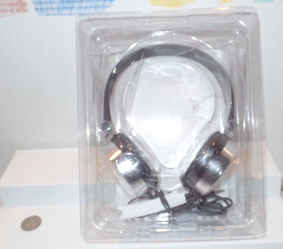 YELLOW M&M’S PROMO BLACK PLUSH NOISE BLOCKING OVER-EAR STEREO HEADPHONES SEALED