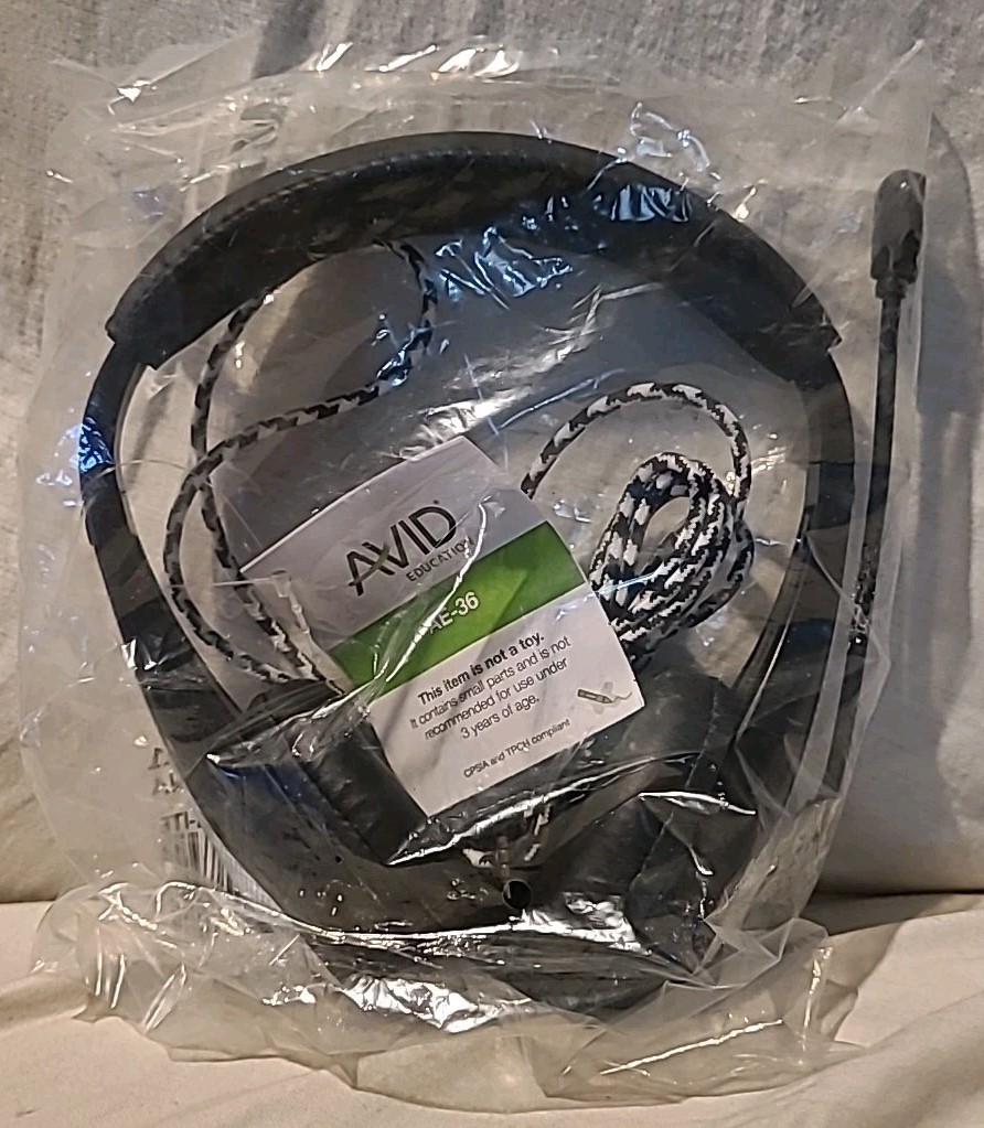 Avid Education Headphones AE-36 Headset w/ Noise Cancelling Microphone