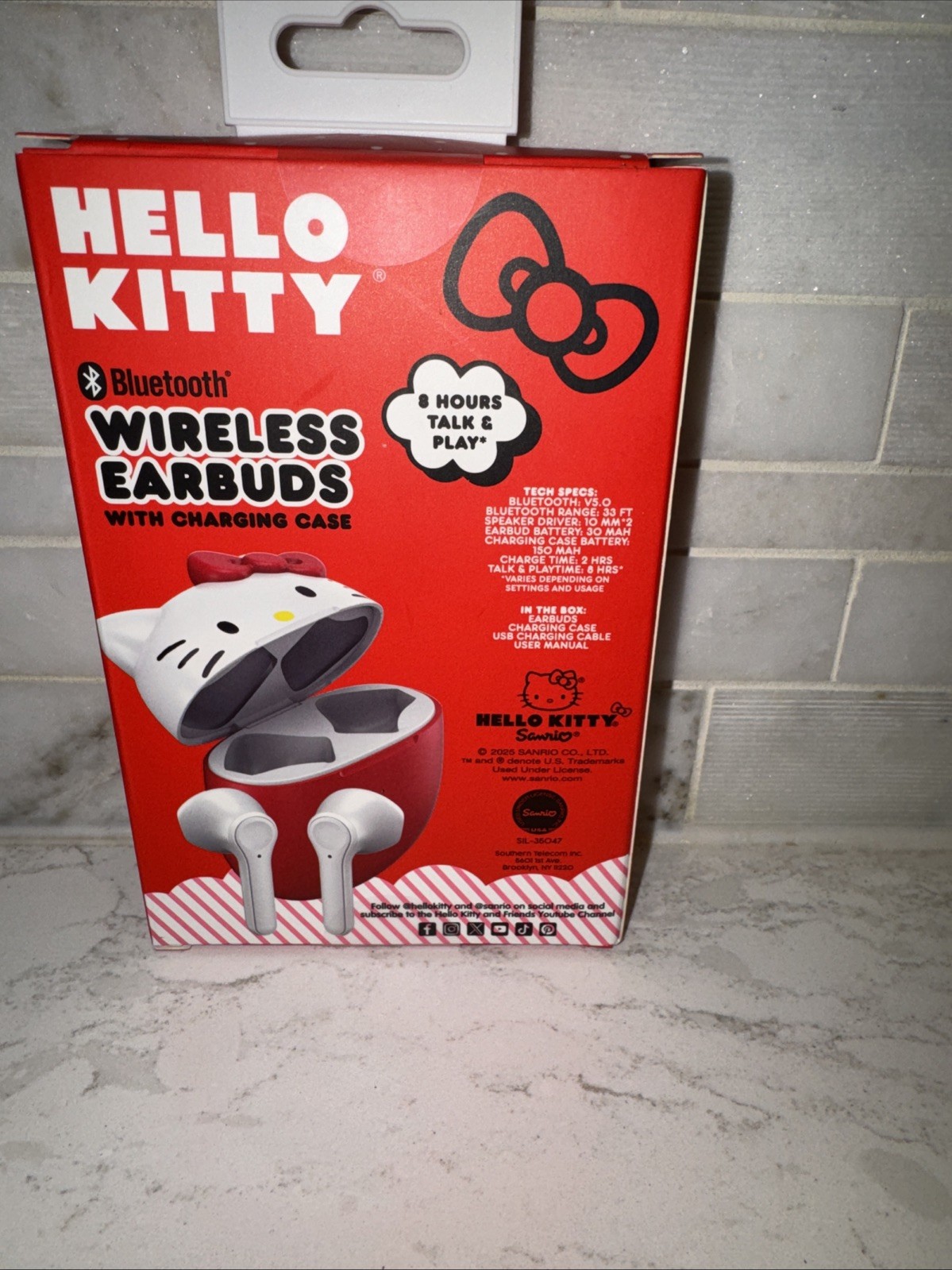 Hello Kitty Sanrio Bluetooth Wireless Earbuds W/Charging Case New In Box