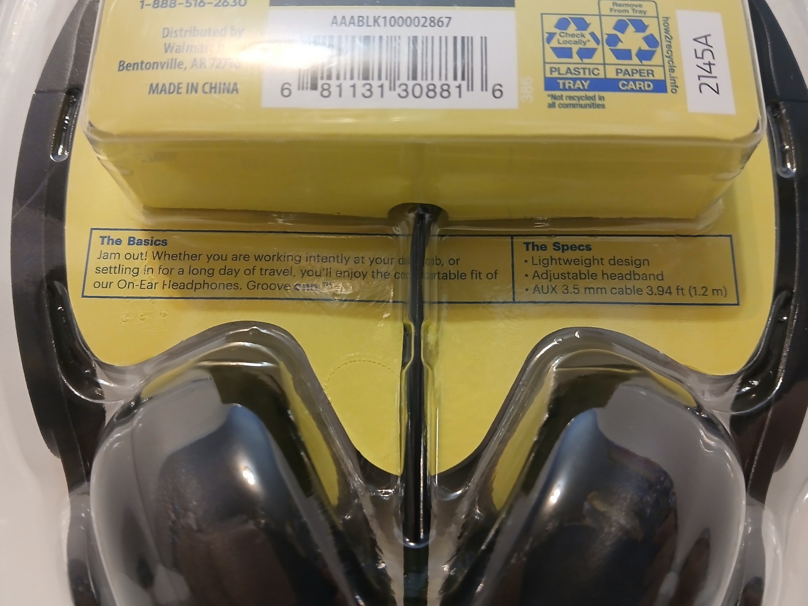 Groove Onn. On-Ear Headphones NEW! Lightweight Adjustable Aux 3.5mm cable 4 Ft.