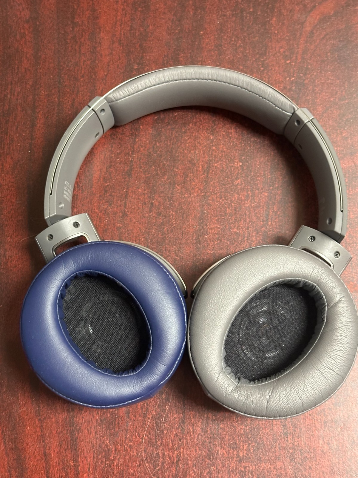 SONY MDR-XB950BT Extra Bass Wireless Headphones Over-Ear Headphones GRAY Rare