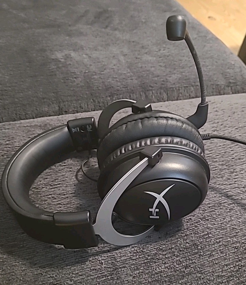 Kingston HYPERX MSIP-REM-K98-CLOUD Gaming Headphones