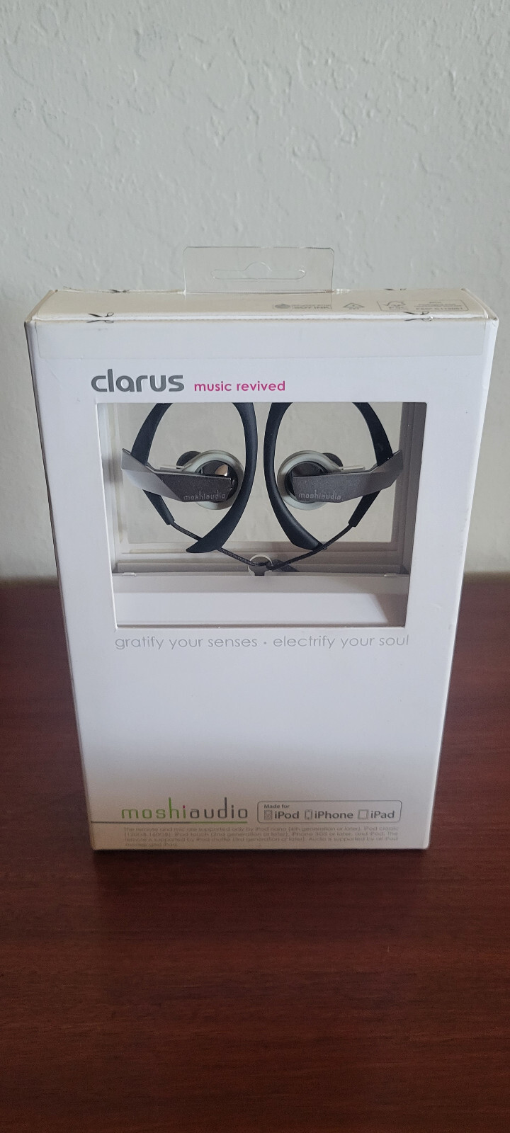Moshi Clarus Premium Dual Driver MFI In-Ear Headset (p/n: 99MO035201) BRAND NEW!