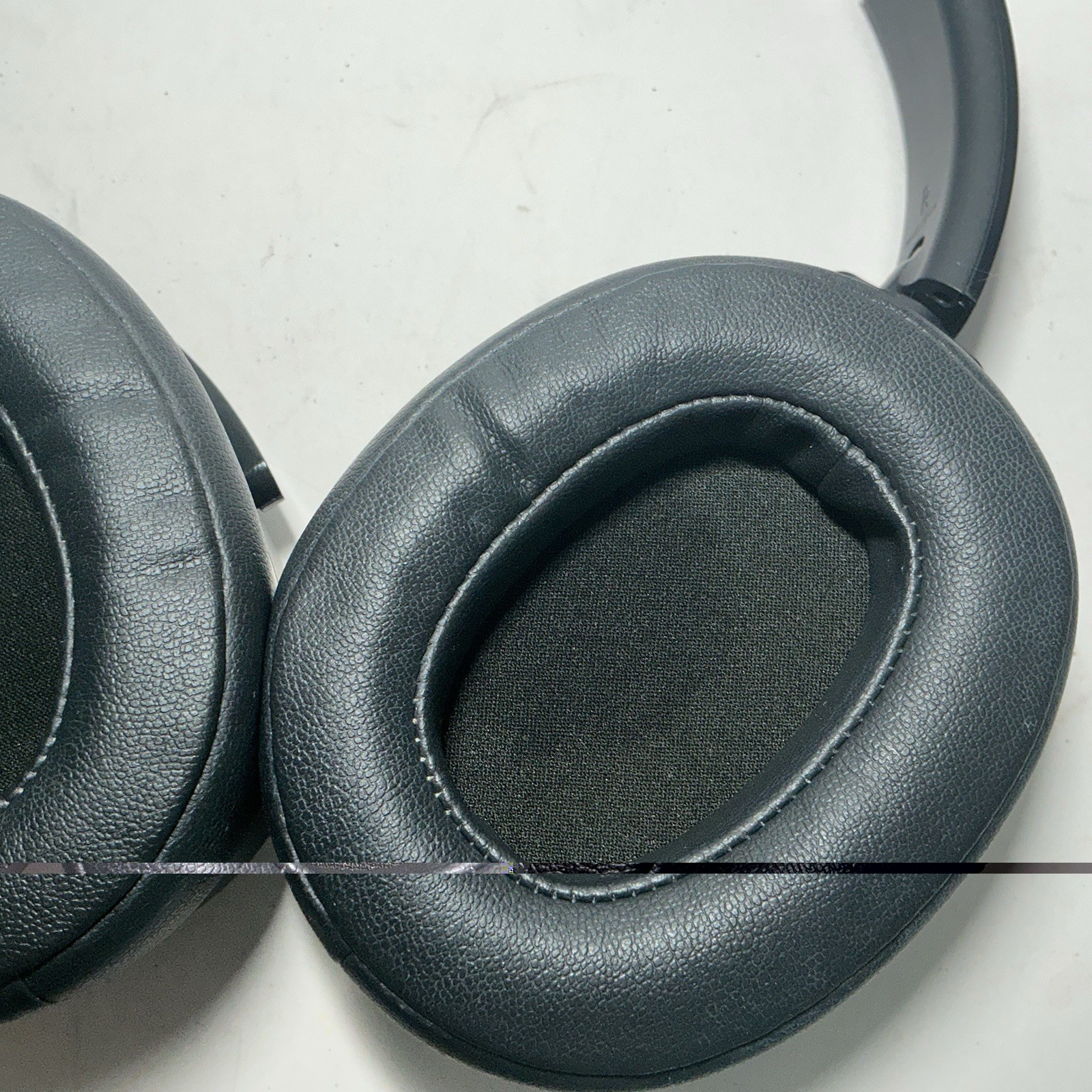 Skullcandy Bluetooth Wireless Over-Ear Headphones Evo Black Sanitize VGC