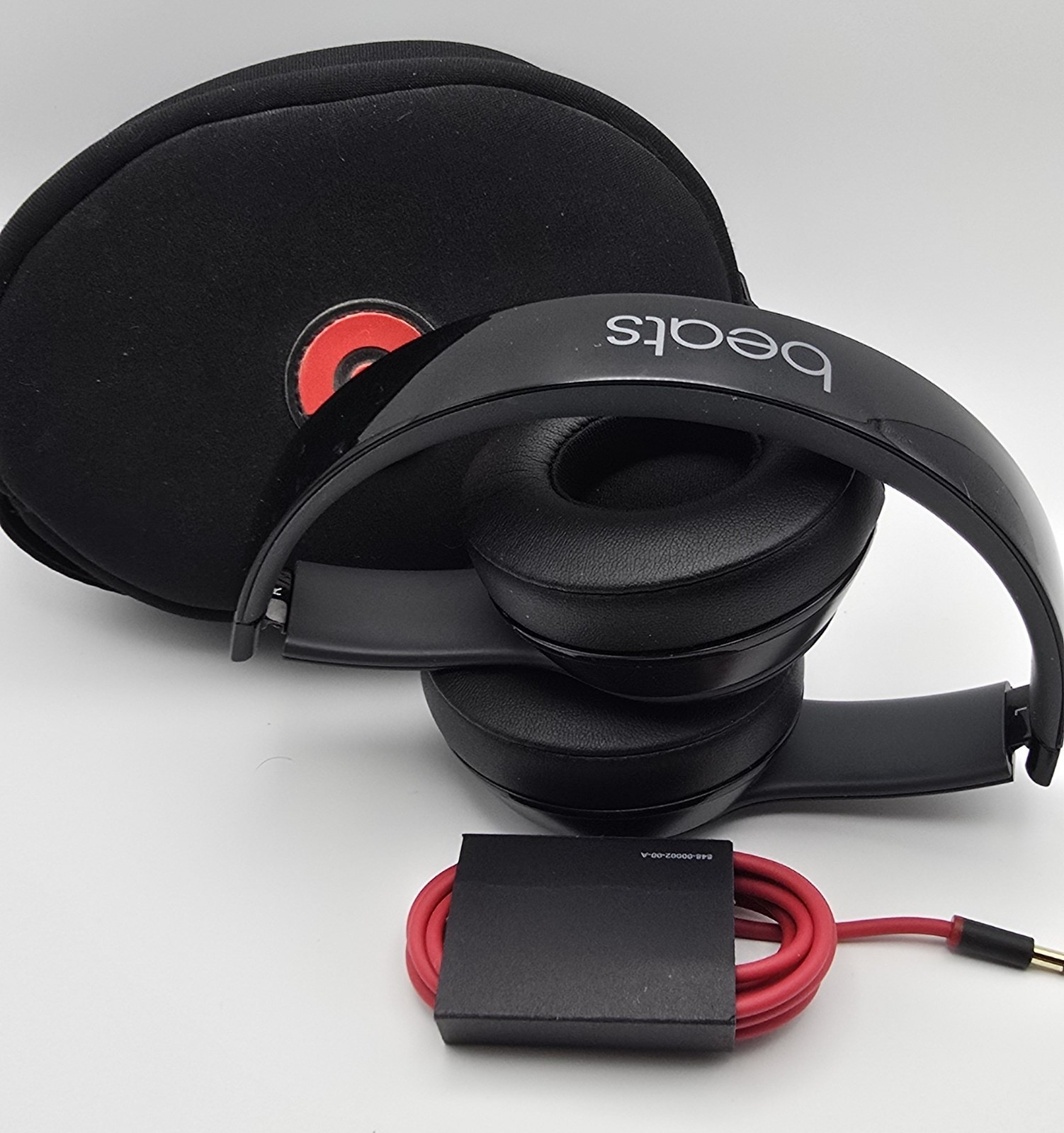 Beats Solo2 Wired B0518 Gloss Black On-Ear Headphones w/ Case New Cable Tested