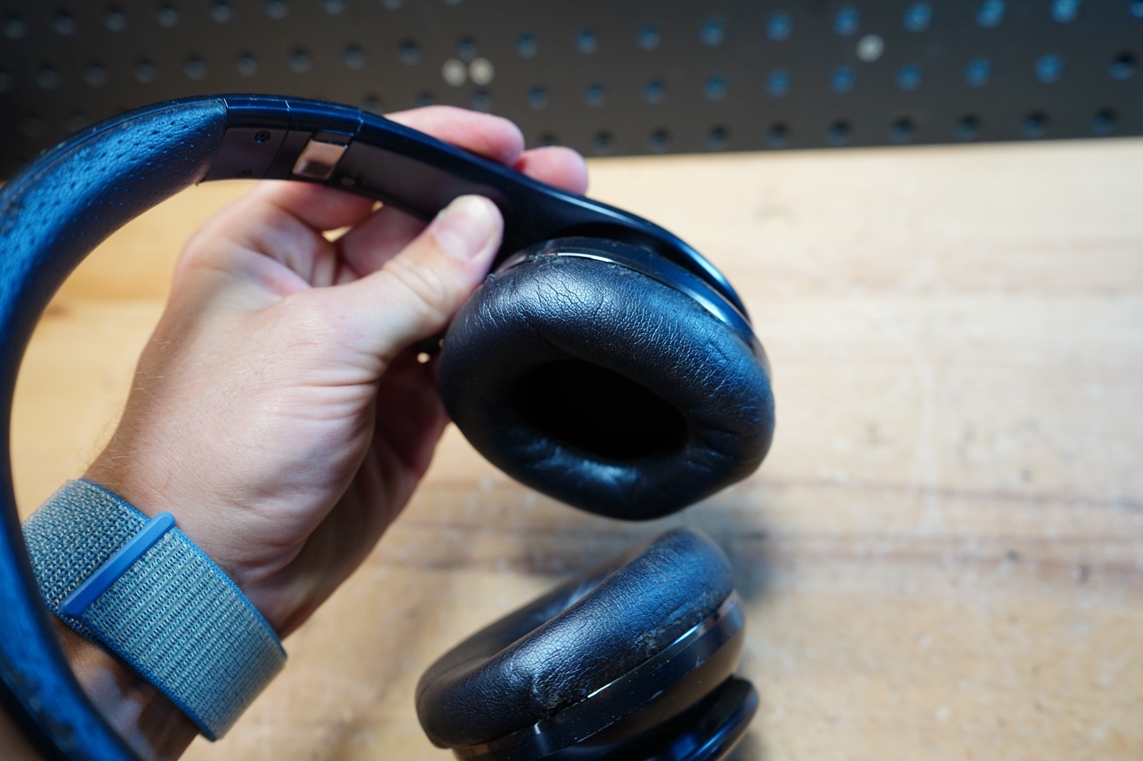 (E) Samsung Level On EO-PN900 Bluetooth Noise Cancelling Headphones Blue