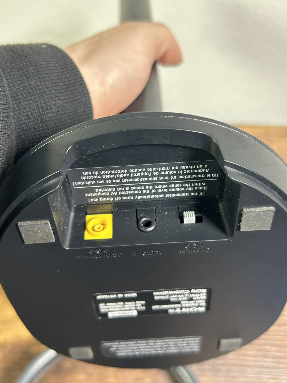 Sony WH-RF400 Wireless Home Theater TV Headphones WHRF400 (no Cables )