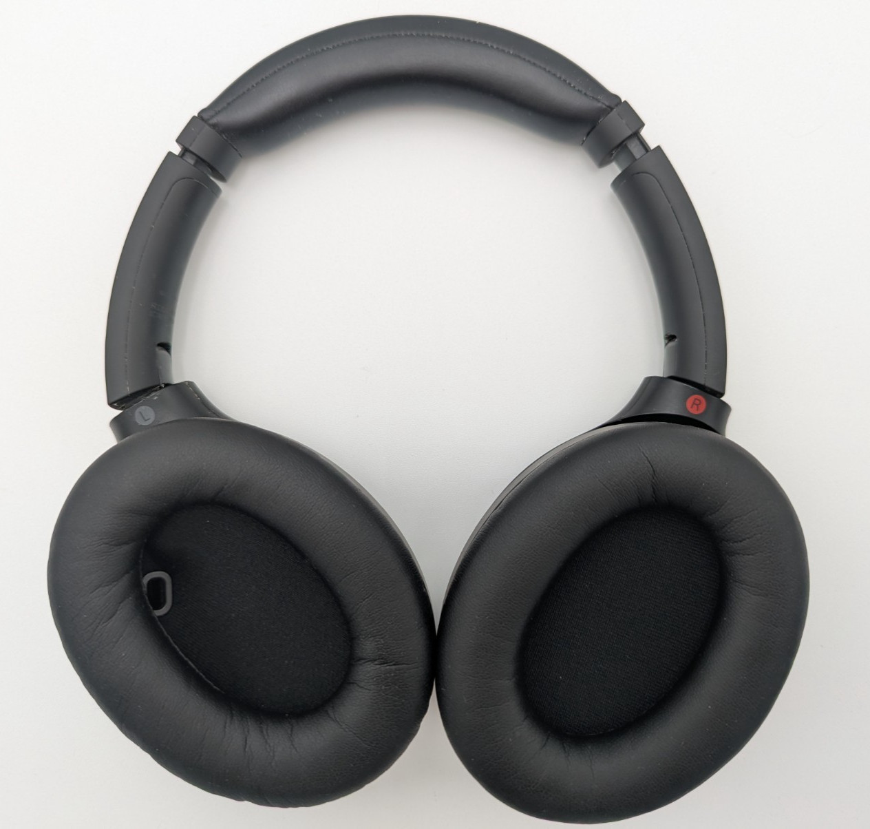 Sony WH-1000XM4 Wireless Headphones Black – New Ear Pads Please Read Description