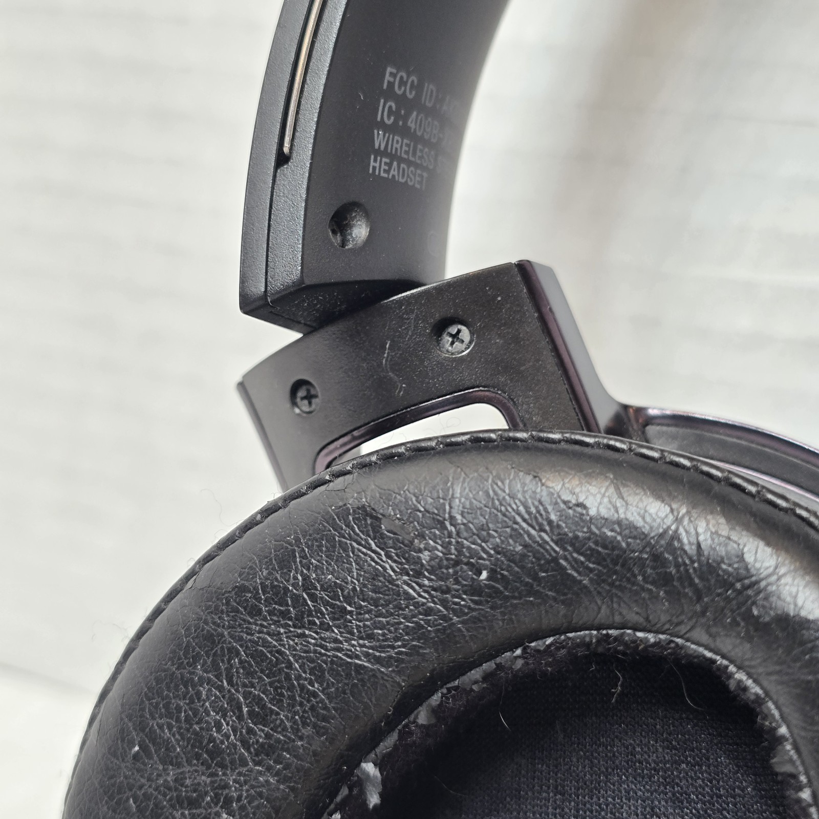 Sony MDR-XB950BT Wireless Headphones Over-Ear Extra Bass Black
