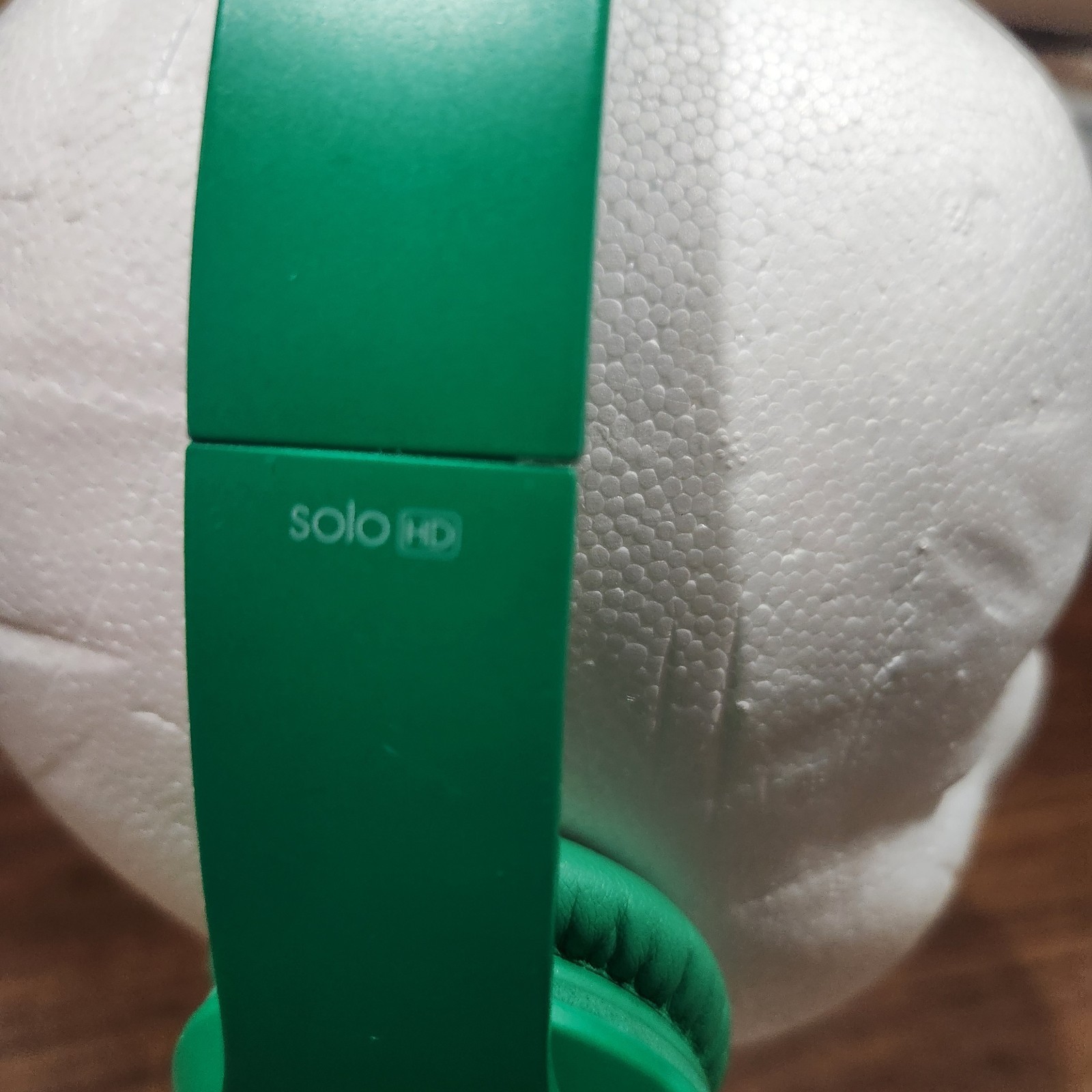 Beats by Dr. Dre Solo HD On-Ear Headphones – Drenched in Green Corded