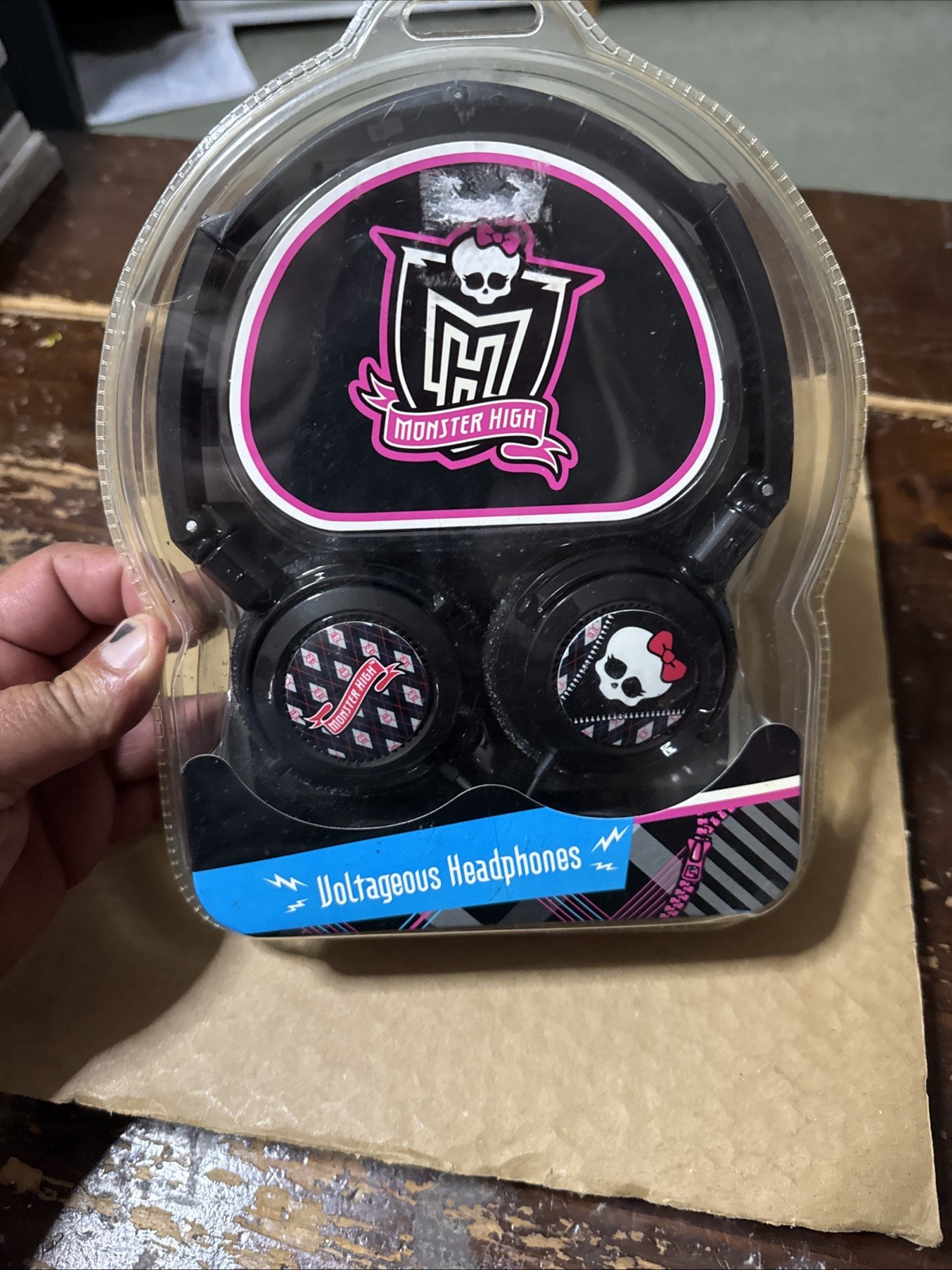 2011 Sakar Monster High Voltageous Headphones NOS (READ)